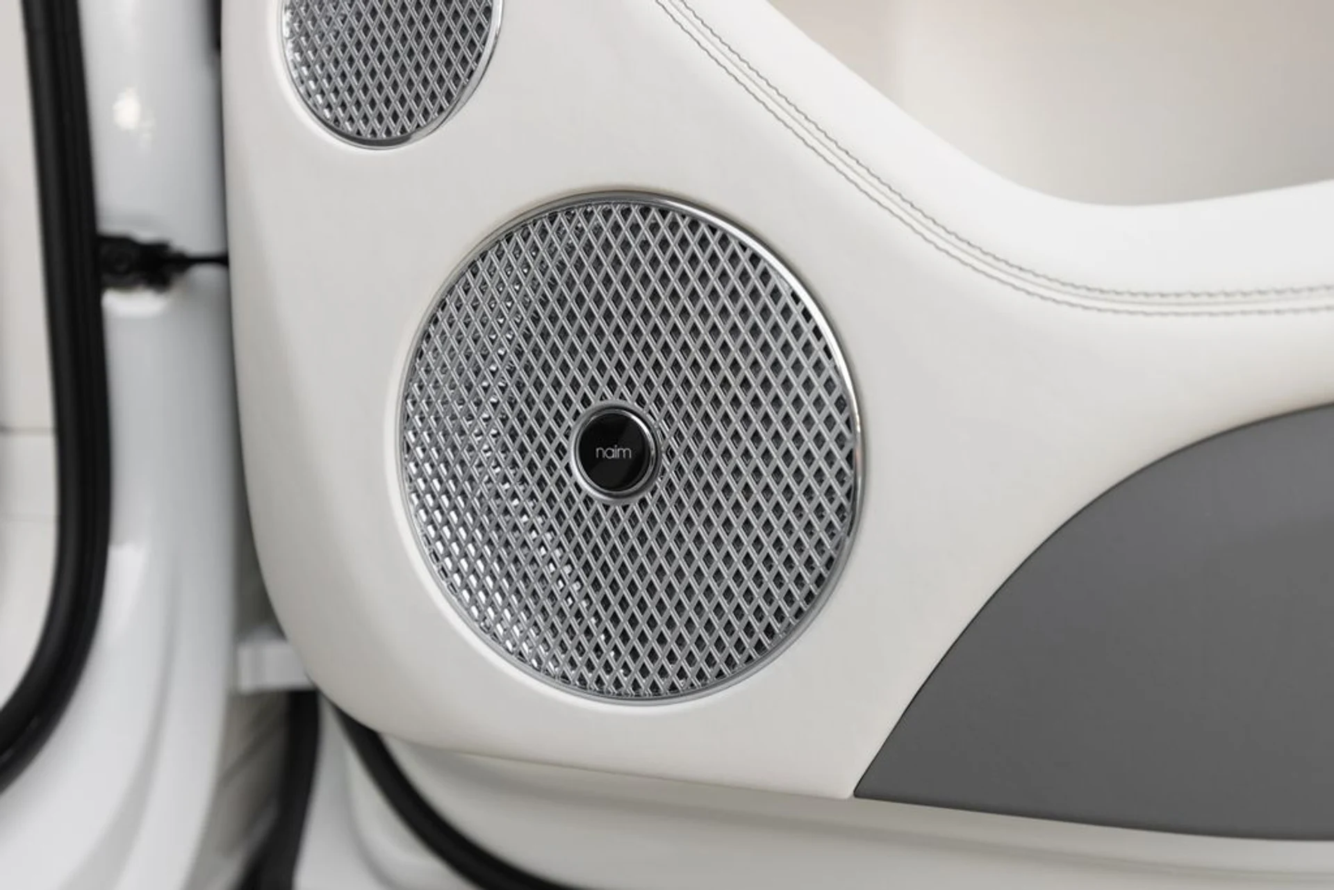 mph042_912274346_0a31ec11c19e3356754ca23ae229d0e1x_b2753e1227