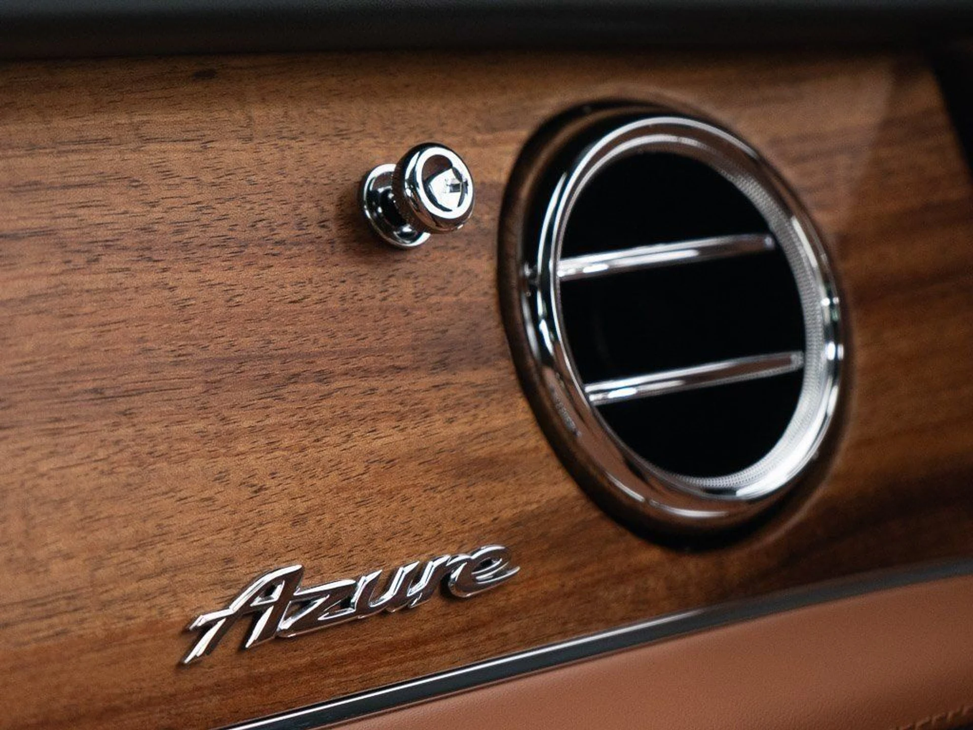 mph042_918086186_ea7a0fca64b0bf6bb4b2b58e2c2fbba1_82997d7519