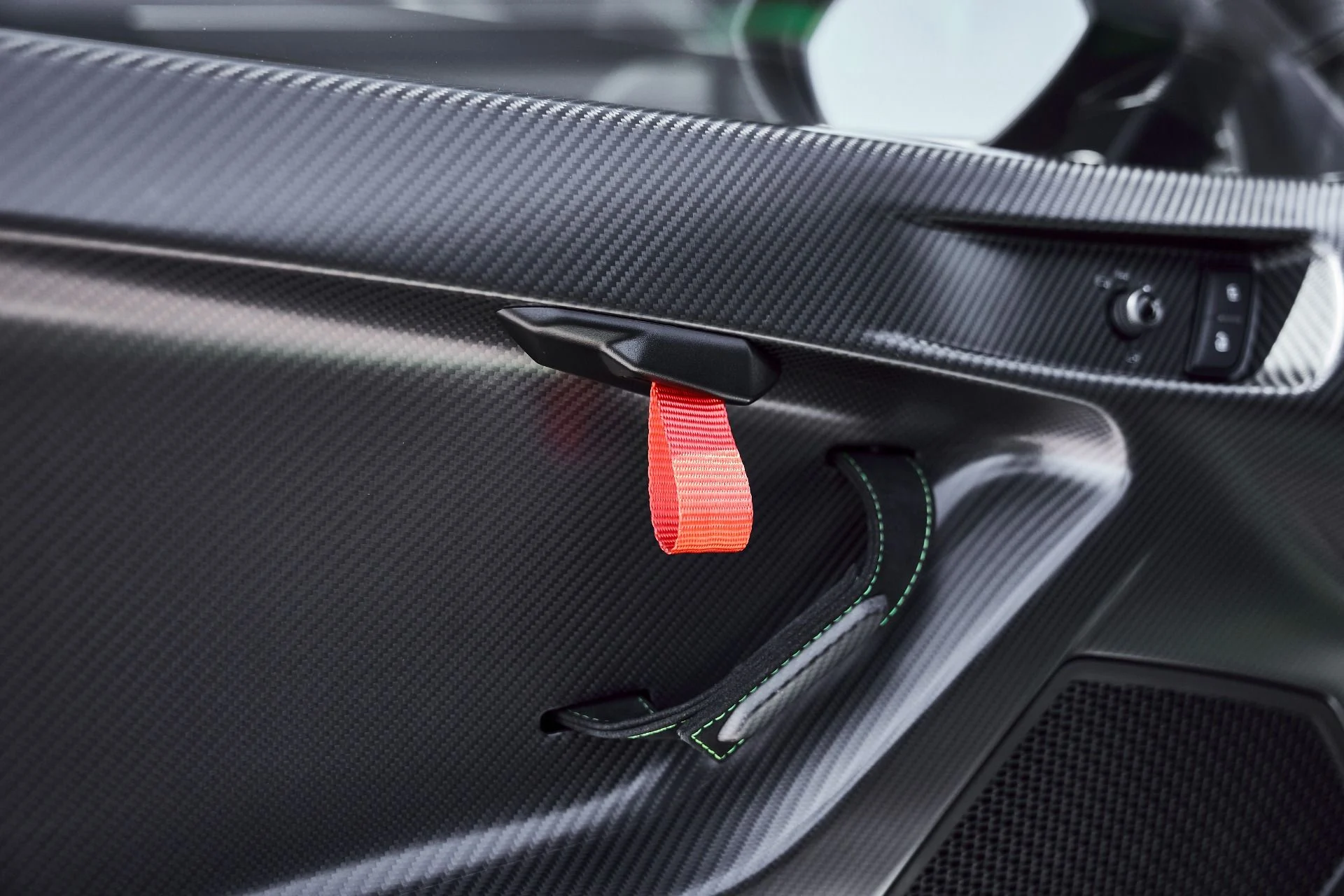 mph042_927503097_Used_2022_Lamborghini_Huracan_STO_Base_1774488452_fdf95a8b2c