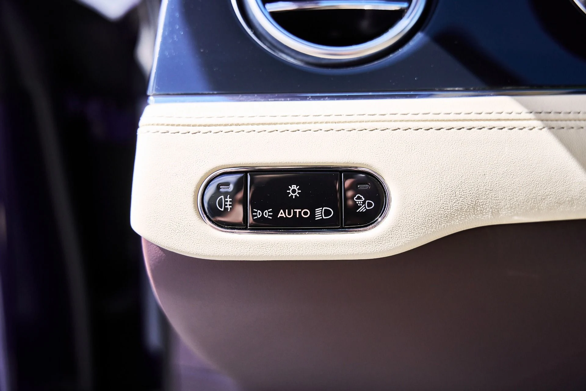 mph042_940404737_Used_2023_Bentley_Continental_GT_Speed_1773531455_eb087fb085