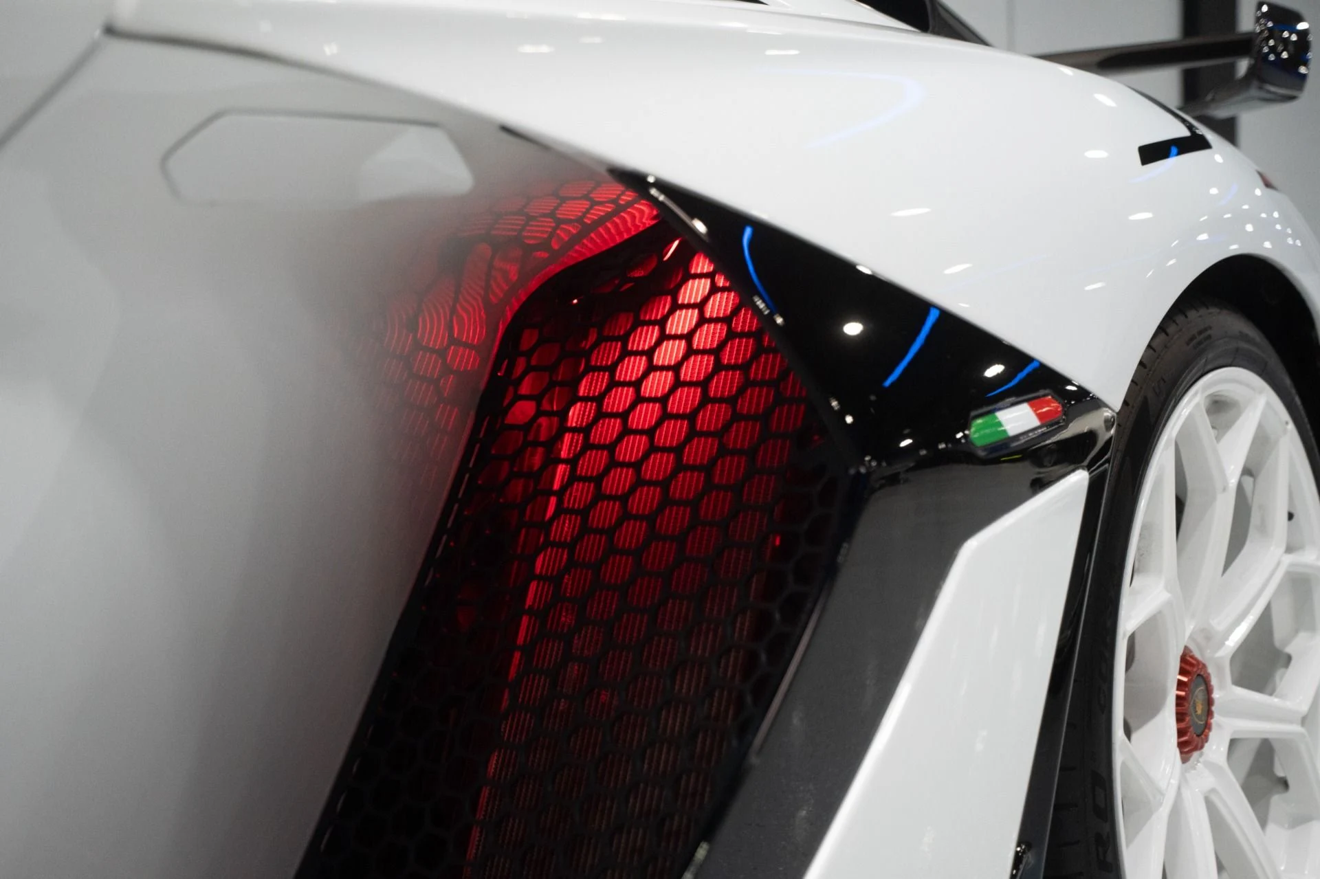 mph042_950675523_Used_2020_Lamborghini_Aventador_LP_770_4_SVJ_1784233160_3fa4632d75