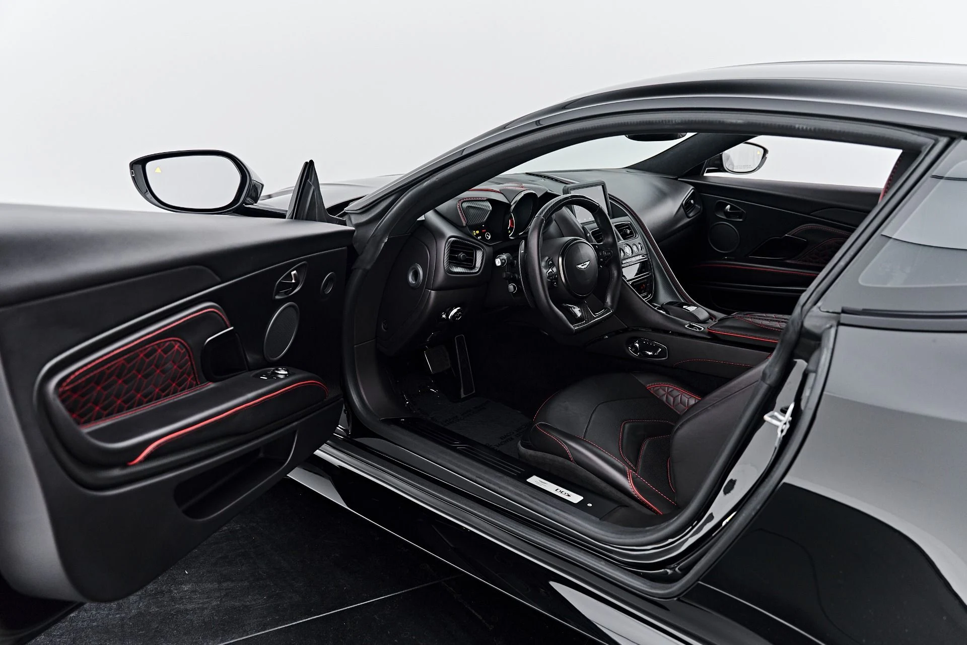 mph042_952438328_Used_2019_Aston_Martin_DBS_Superleggera_1791337478_bb628a2087
