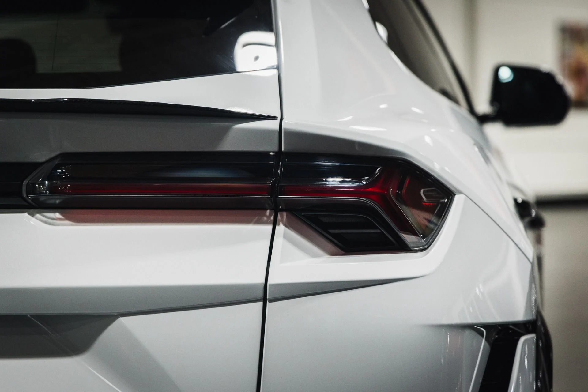 mph042_955980742_Used_2023_Lamborghini_Urus_Performante_1775866495_ee30ca22e2