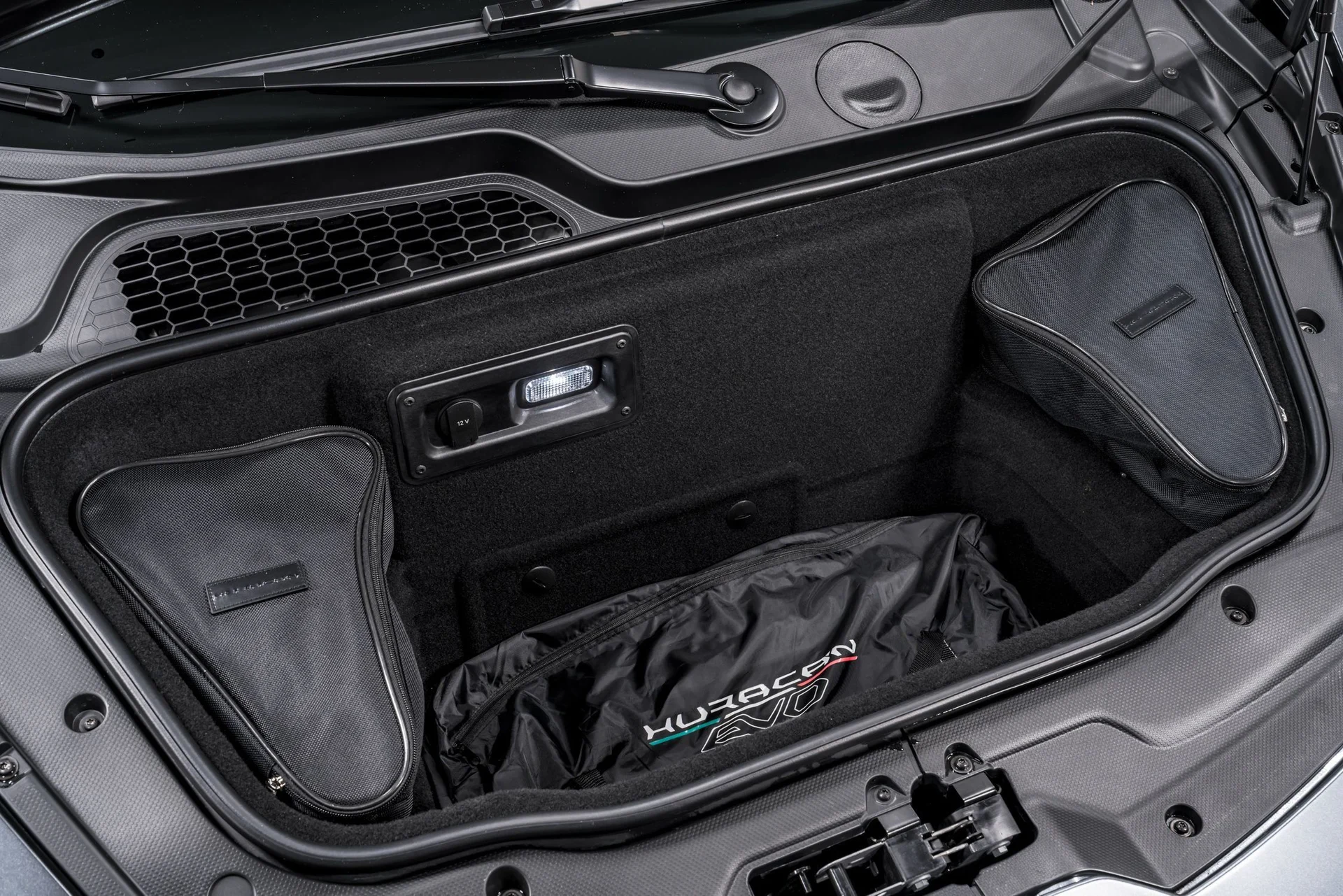 mph042_975694559_c3dd5da8d107adf51ac9892d605310e1x_7128b33f3d