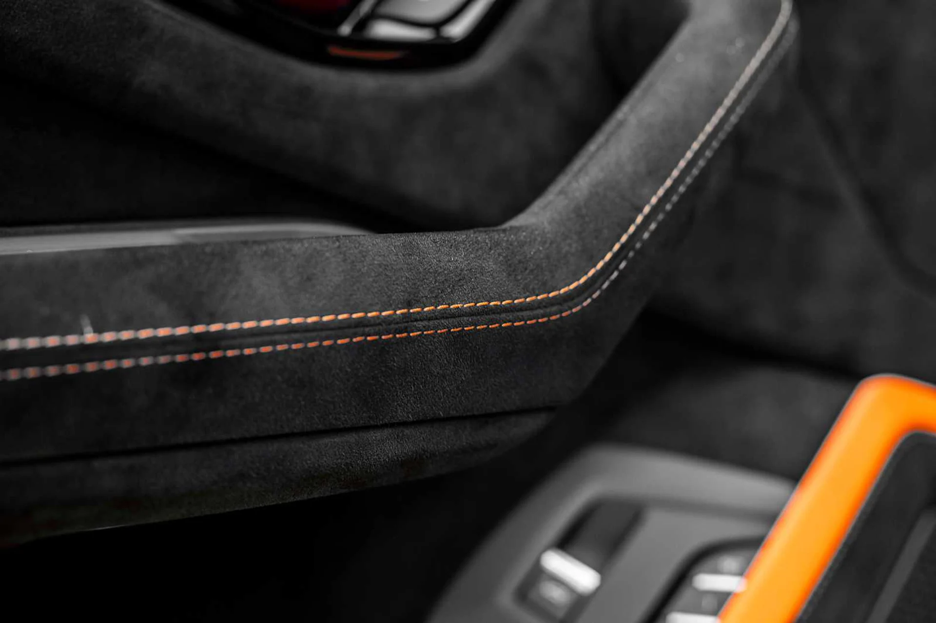 mph042_97974012_d48d93b64534f4a57465361c29d352f4x_c93547efec