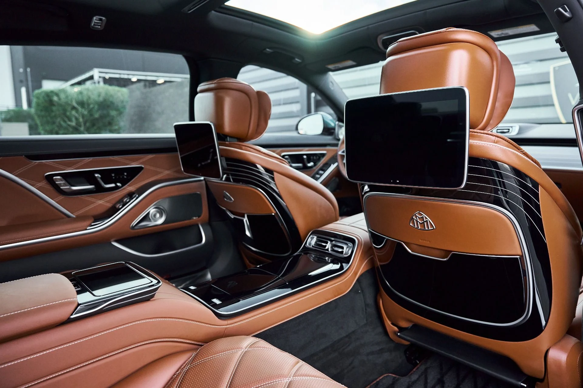 mph042_981808927_Used_2026_Mercedes_Benz_S_Class_Maybach_S_680_1769716696_34c0753614