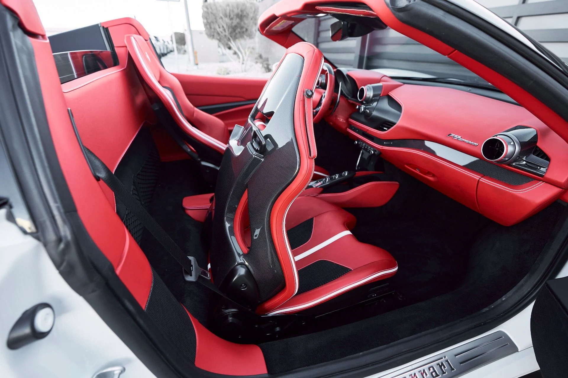 mph042_985037682_Used_2021_Ferrari_F8_Spider_Base_1763084346_1f349deac6