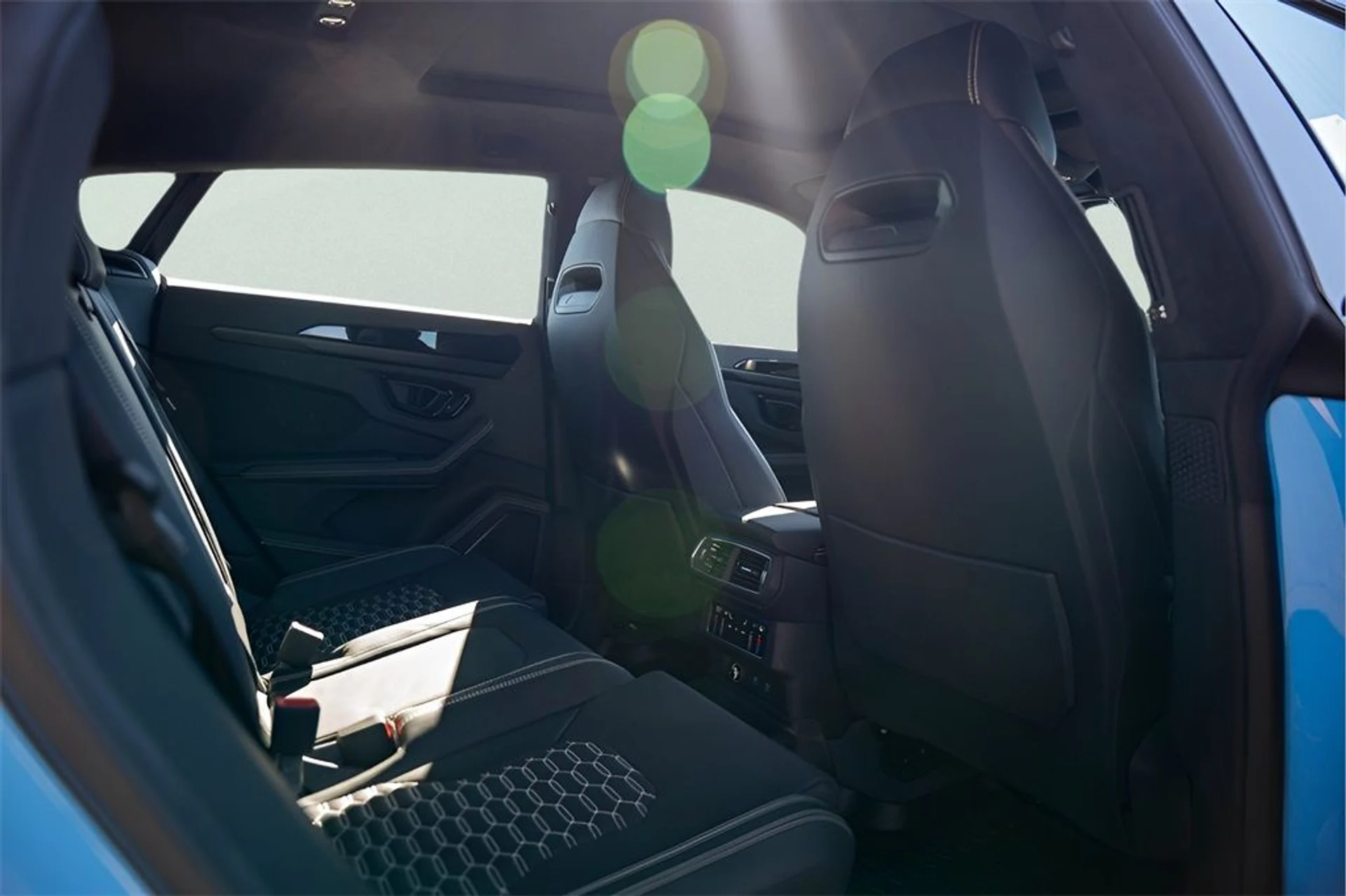 mph042_999566270_image_44_e0642f4433