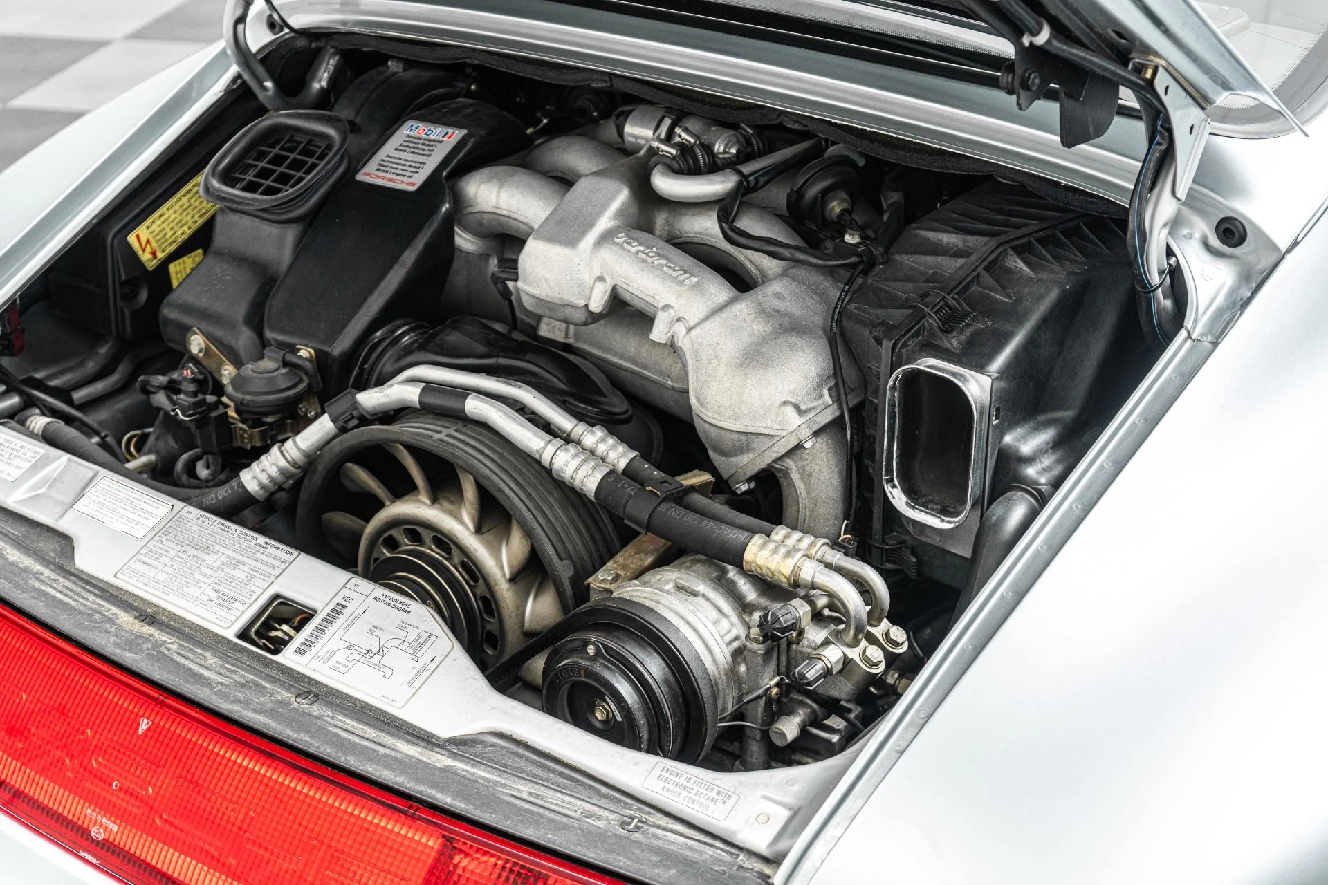 mph043_1001750584_Used_1998_Porsche_911_Carrera_4_S_1790631227_4993fac6d1