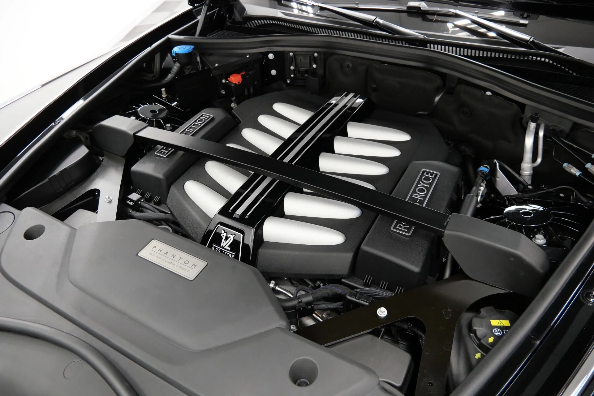 mph043_1004123229_Used_2019_Rolls_Royce_Phantom_The_Phantom_Package_Very_Low_Miles_Bespoke_Audio_1791821565_2719b14ac1
