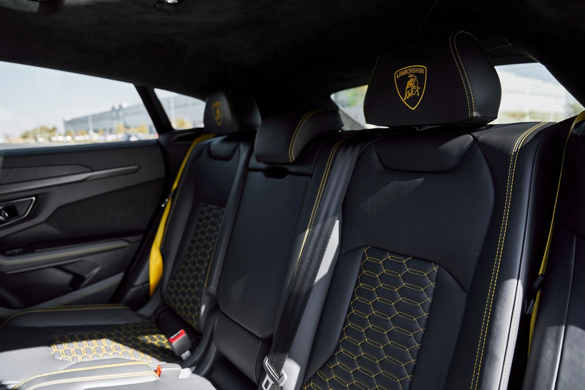 mph043_1016446046_Used_2024_Lamborghini_Urus_S_1770085894_f9d1882ac7