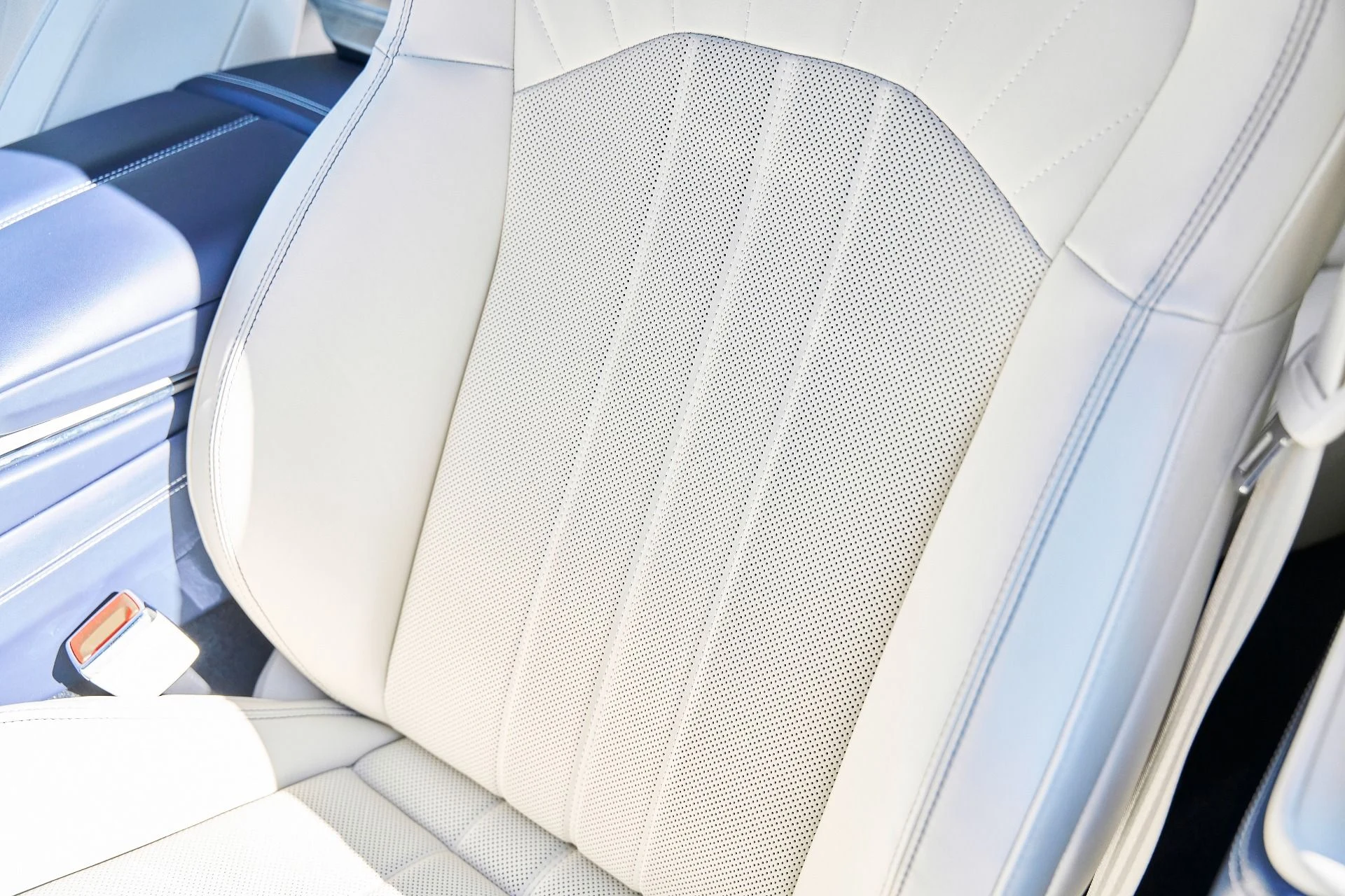 mph043_1017769337_Used_2024_Bentley_Flying_Spur_Mulliner_V8_1768876610_c61512286c