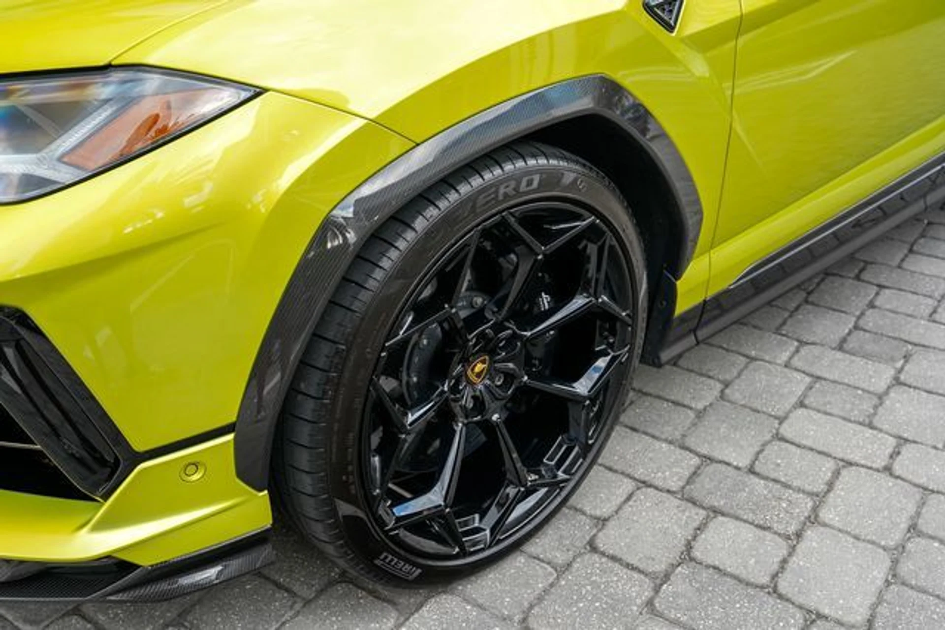 mph043_102999027_22986544_44_eb465d8f20