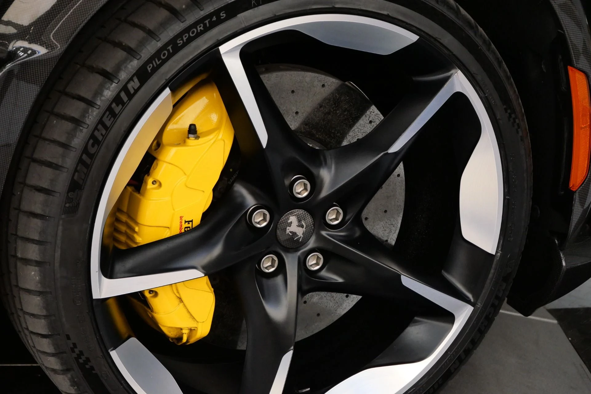mph043_1050983258_Used_2024_Ferrari_Purosangue_1750197454_2d907c4f71