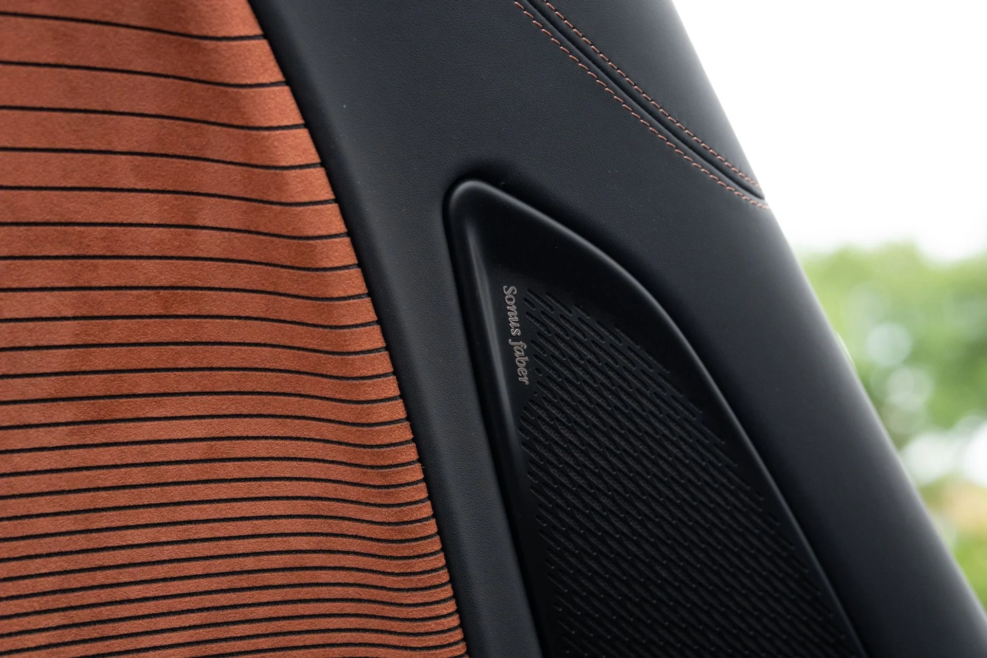 mph043_1063482106_Used_2022_Maserati_MC_20_1777083905_6d4c5cfec9