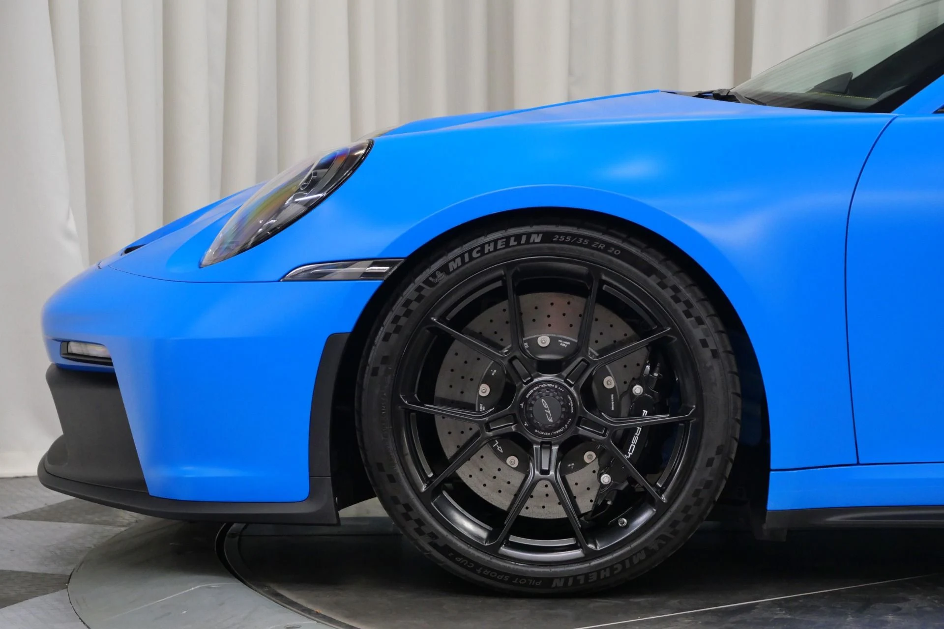 mph043_1075017770_Used_2022_Porsche_911_GT_3_Full_Matte_PPF_Carbon_Roof_and_Mirrors_Yellow_Deviating_Stitching_1760037912_ce39a92570