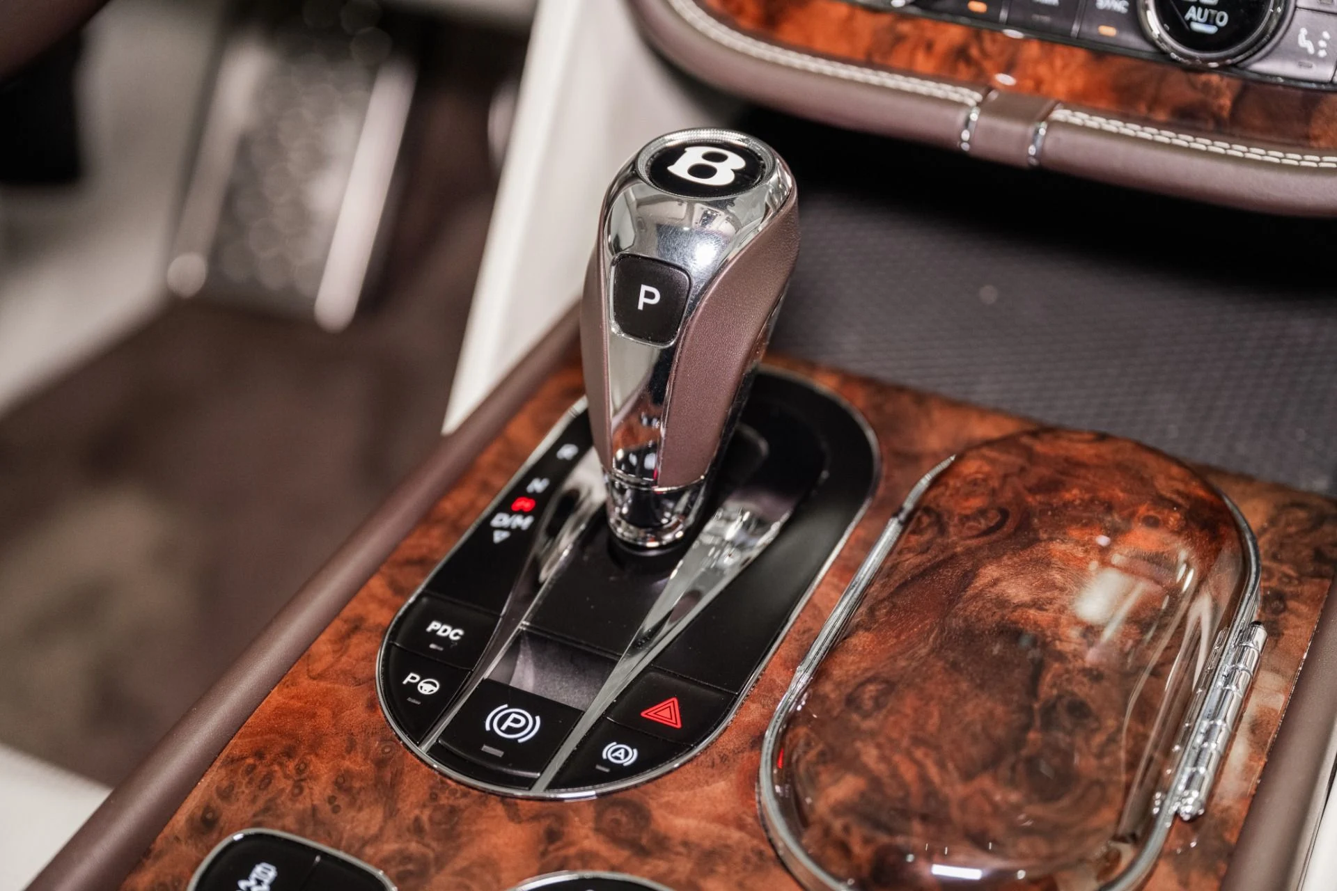 mph043_1091972300_Used_2017_Bentley_Bentayga_W12_1791218079_a98a2c8d87