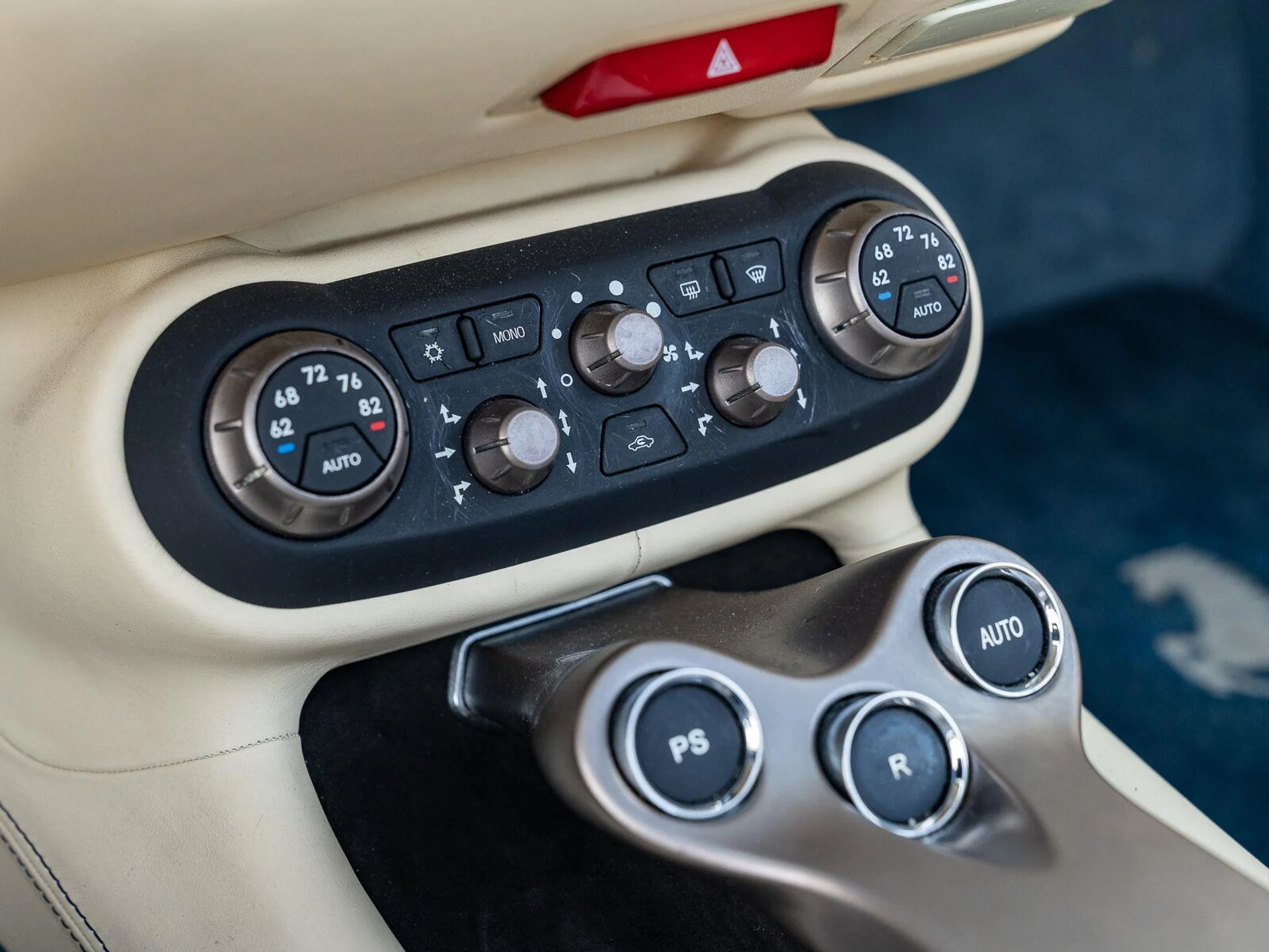 mph043_1101742755_Used_2010_Ferrari_California_1793131322_96bd3bc94e