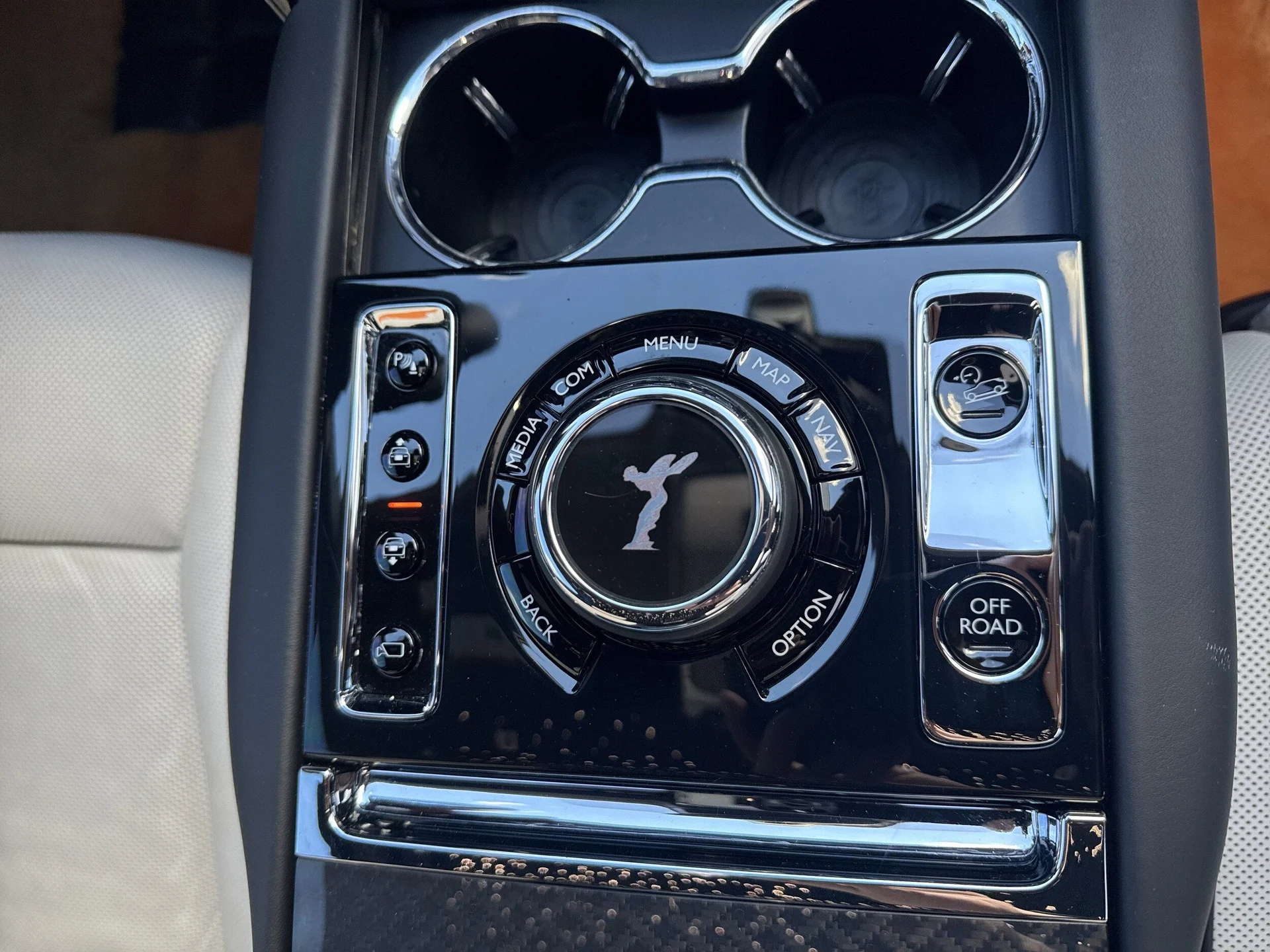 mph043_1136595274_7c2ab807fef54a12cb8a306af6a242cfx_7dd4551a37