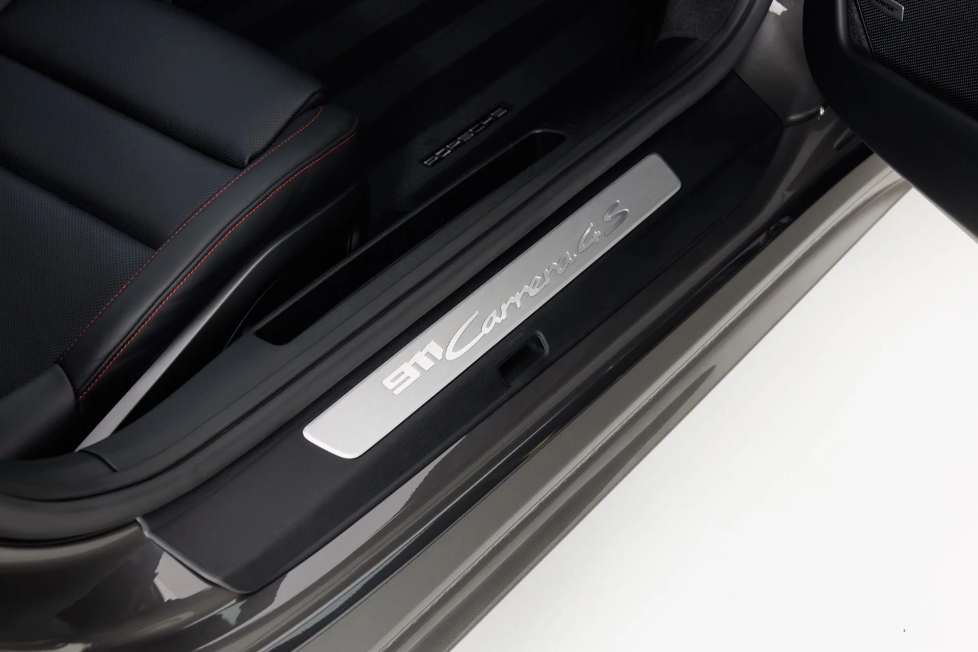 mph043_1148910573_Used_2024_Porsche_911_Carrera_4_S_1773868766_da85984e42