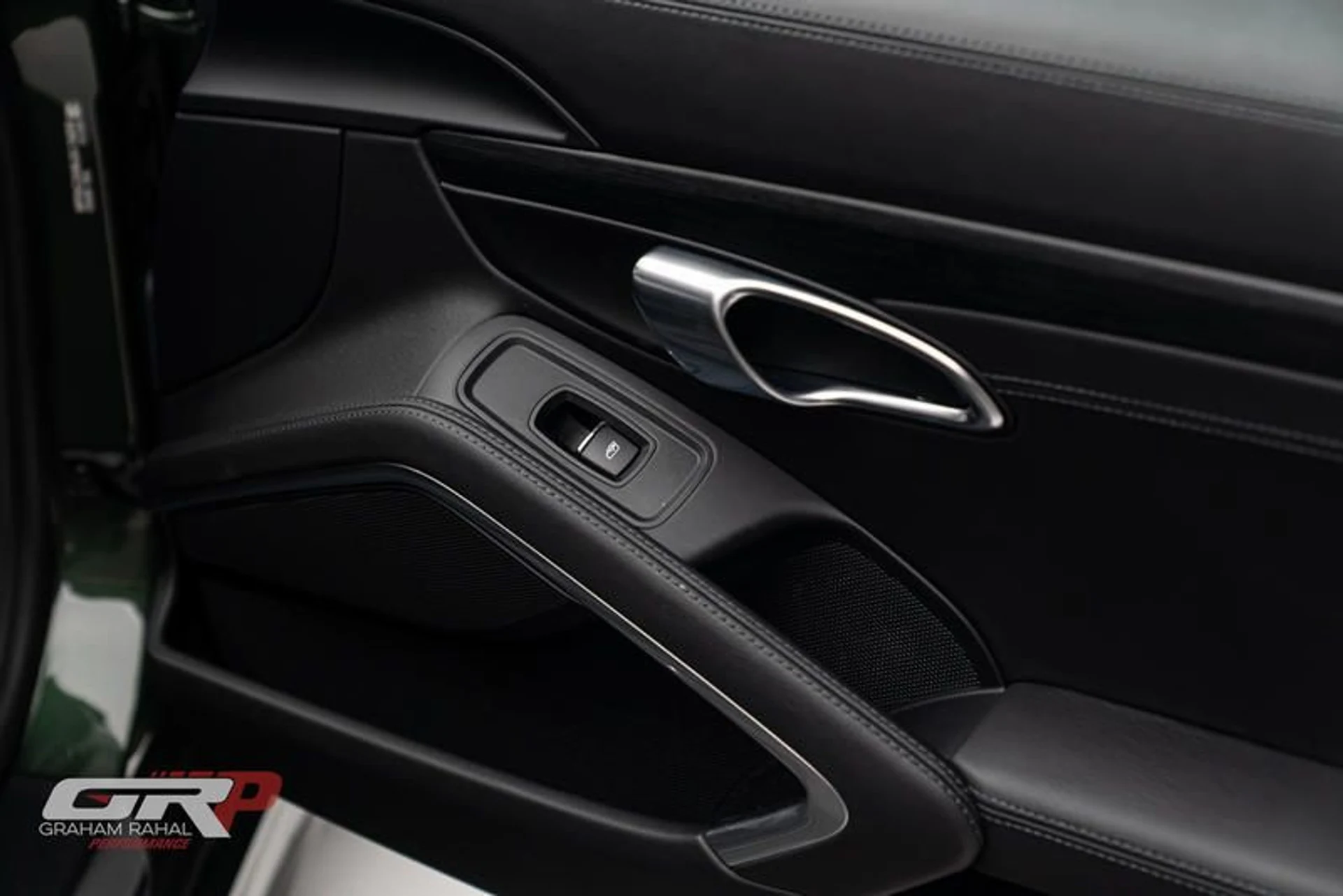 mph043_1176775499_6981_B053_5_B72_48_CE_9927_FCA_5349_F20_DF_34c79a1e6e