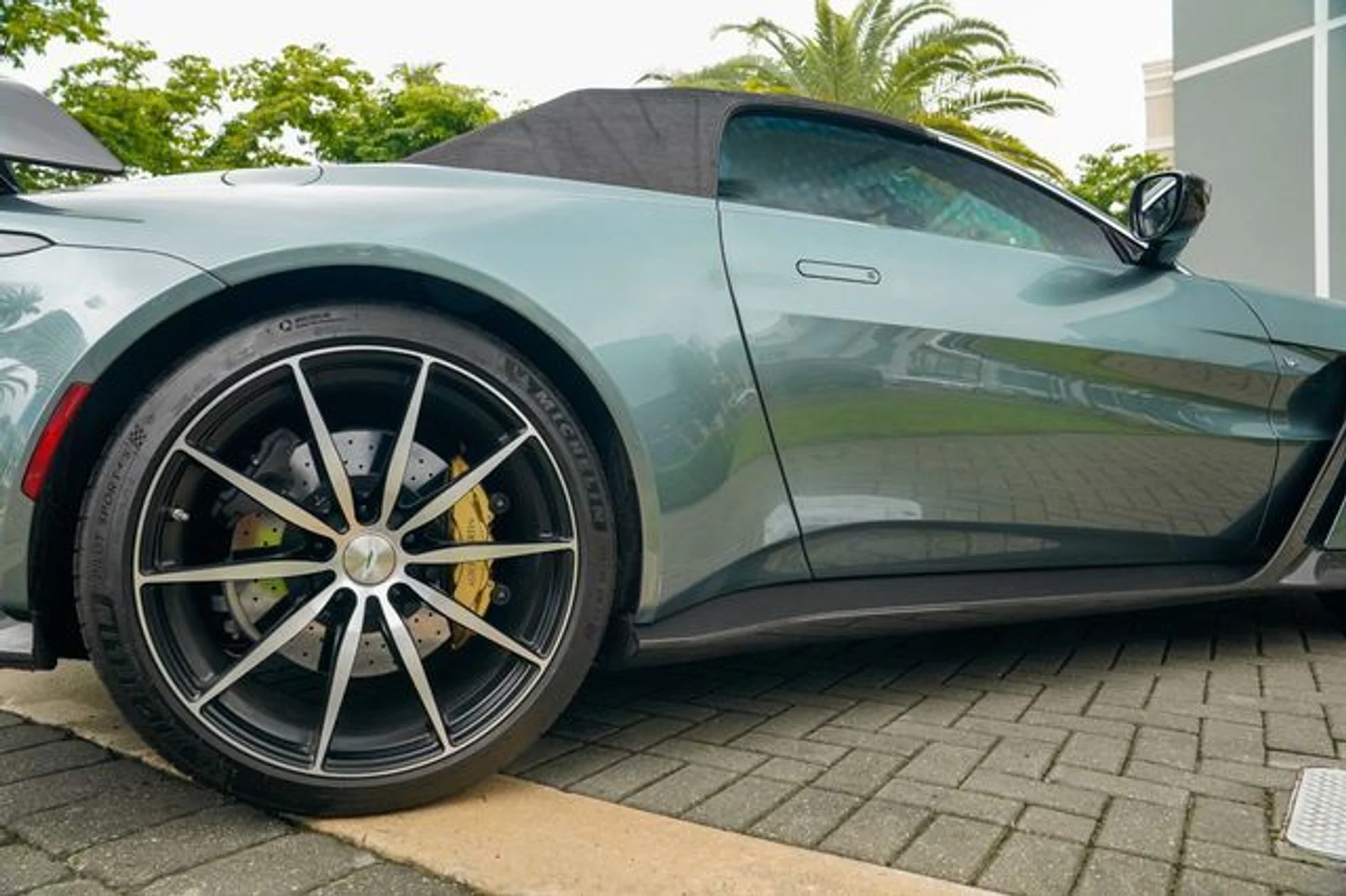 mph043_1181375993_22938048_44_9b8c08a949