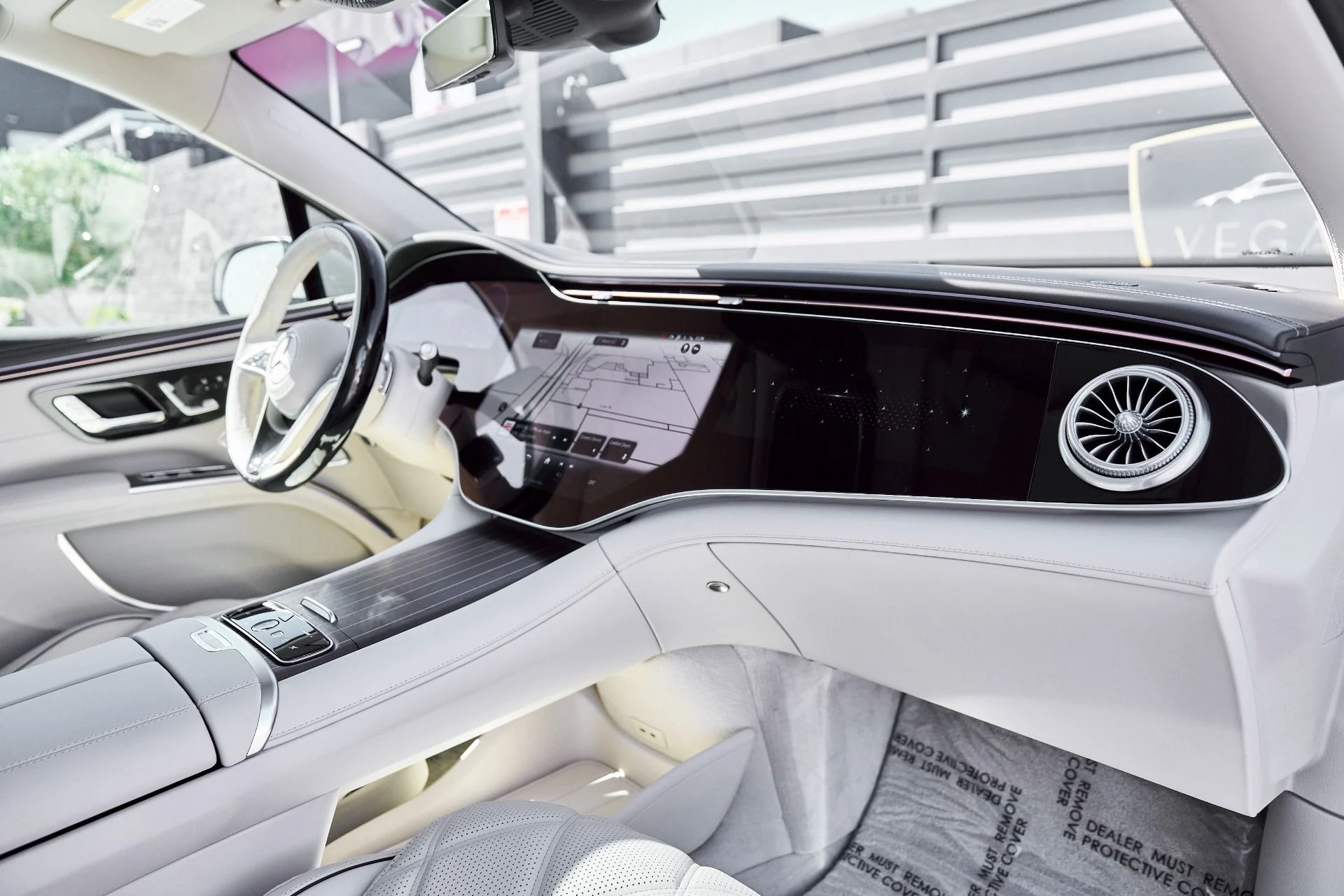 mph043_1192512012_Used_2025_Mercedes_Benz_EQS_Maybach_EQS_680_1773365852_0774c78ccd