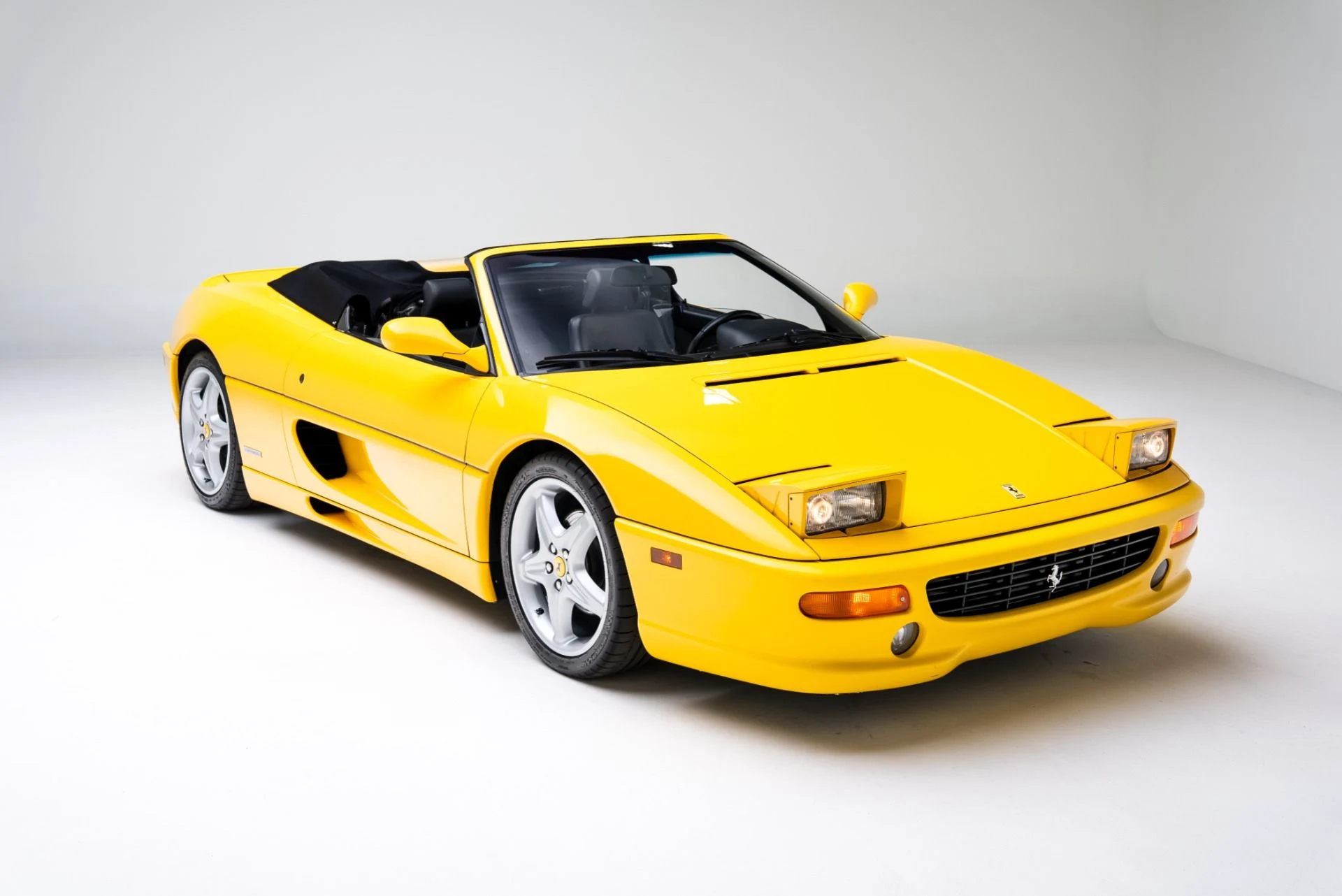 mph043_1200126866_Used_1997_Ferrari_F355_Spider_1769636404_355f92a194