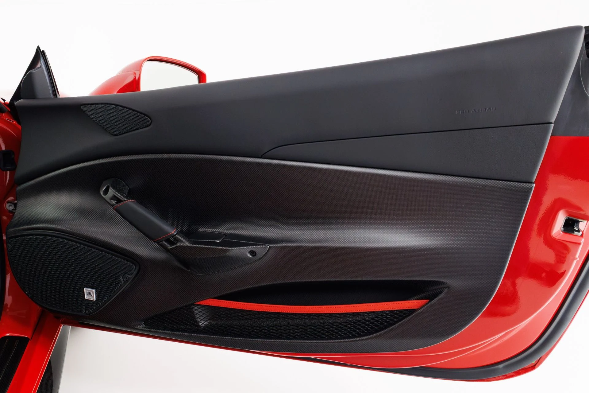 mph043_1215465593_Used_2019_Ferrari_488_Pista_1772733819_d979129c01