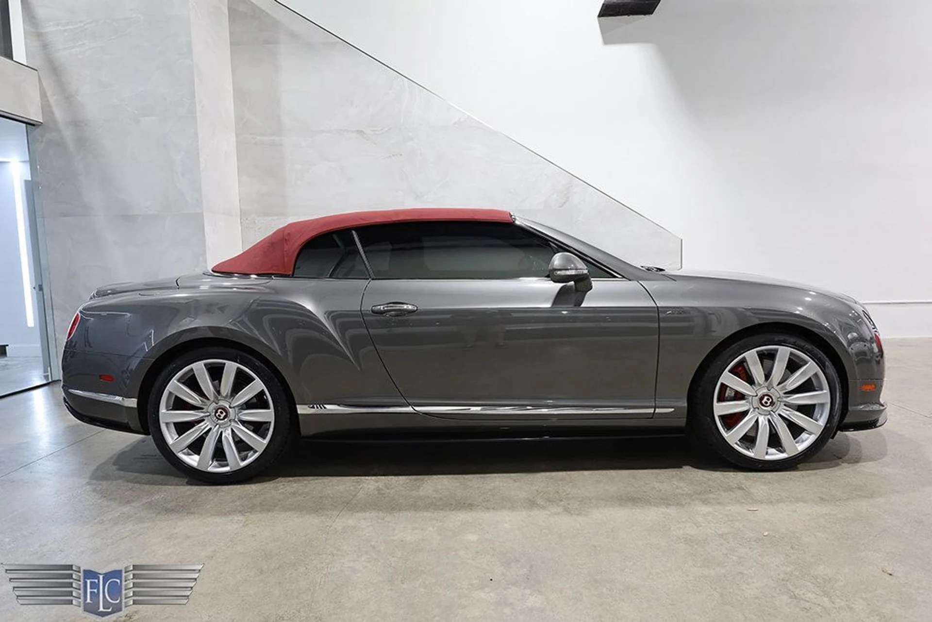mph043_1222213473_used_2014_bentley_continental_gt_v8_s_2drconvertible_9689_22895037_44_1024_c33b94fc95