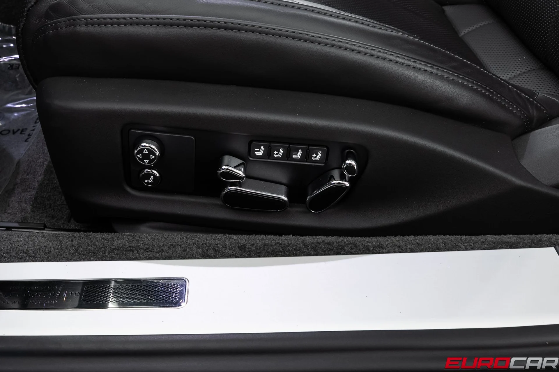 mph043_122872812_66299f3a_c5db_42c2_be02_4975f77863dc_2959b2a105