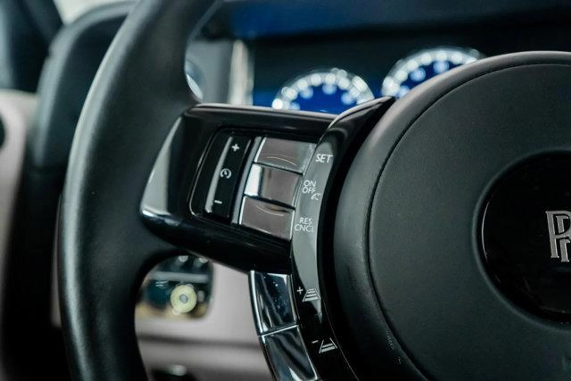 mph043_1235455011_z_Z_Ns_Q7u_Hfjc1o_K5_Iu6_XBWY_65_s_Q_0cff2cf3fc