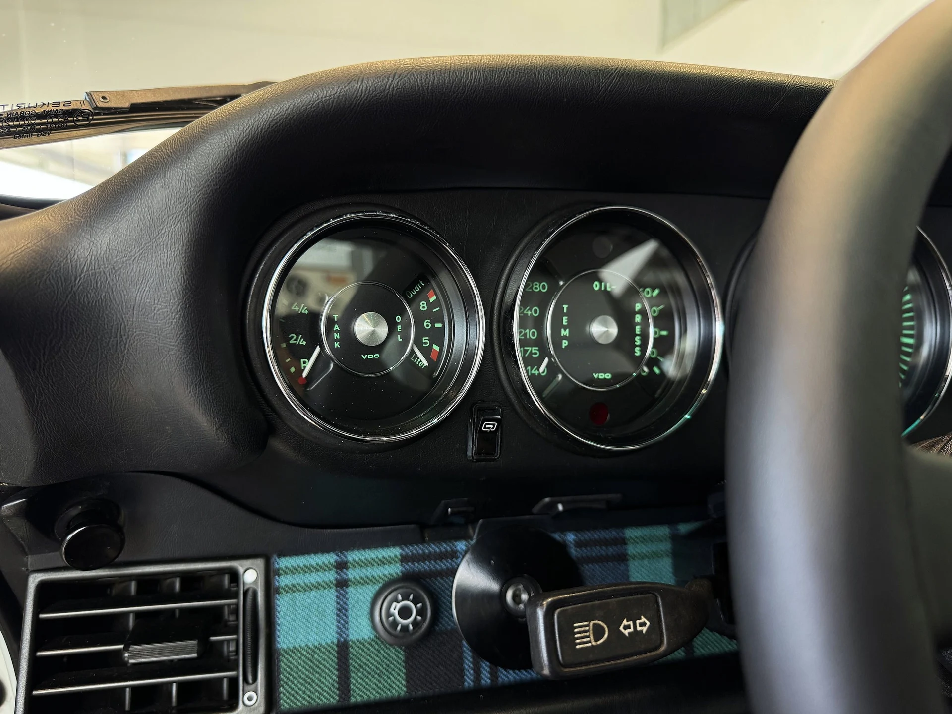 mph043_124156997_137e2fe7c24eaf55367e586fb28029a4x_679d10f8e2