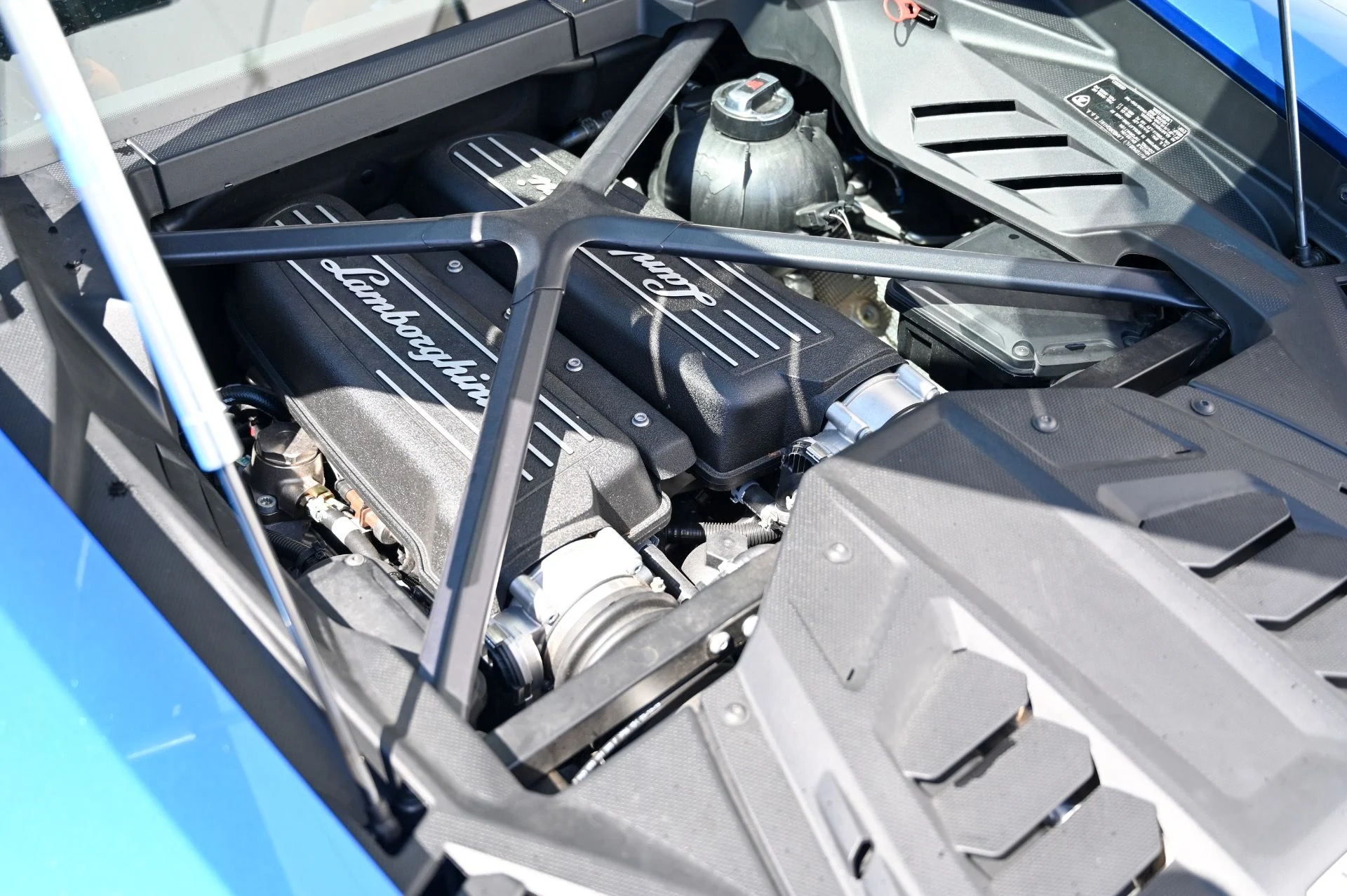 mph043_1251747183_Used_2020_Lamborghini_Huracan_LP_610_2_EVO_1747842869_8cefce38d2