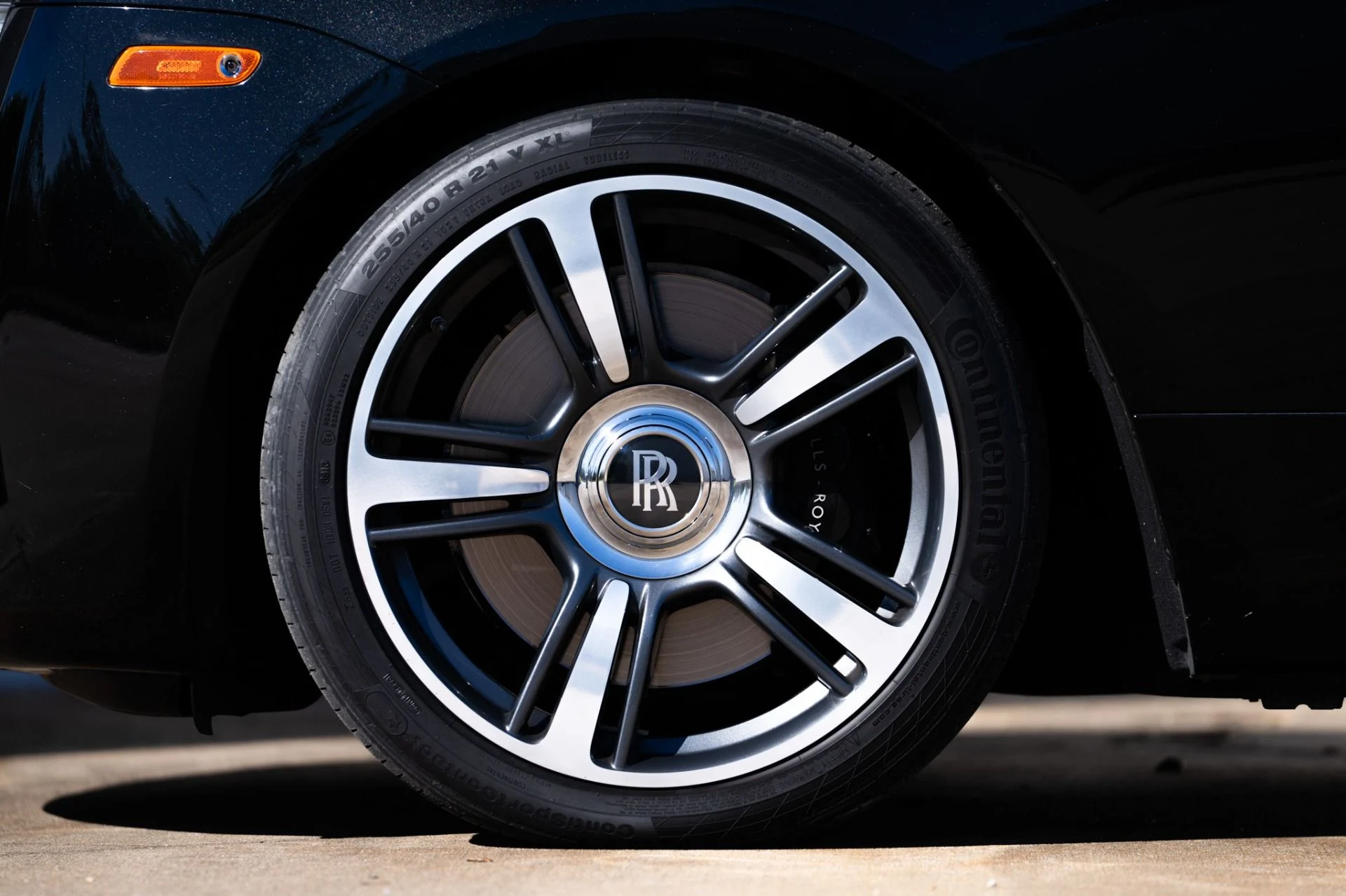 mph043_1266840372_Used_2014_Rolls_Royce_Wraith_1761760080_4844e2f4bf