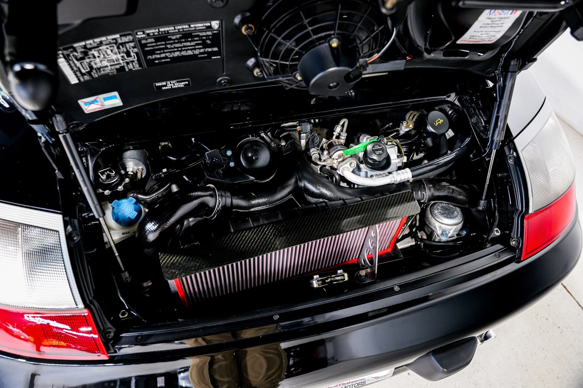 mph043_127003706_ca15182a25357bfe9054b384b3ffe5c5x_33845ee495