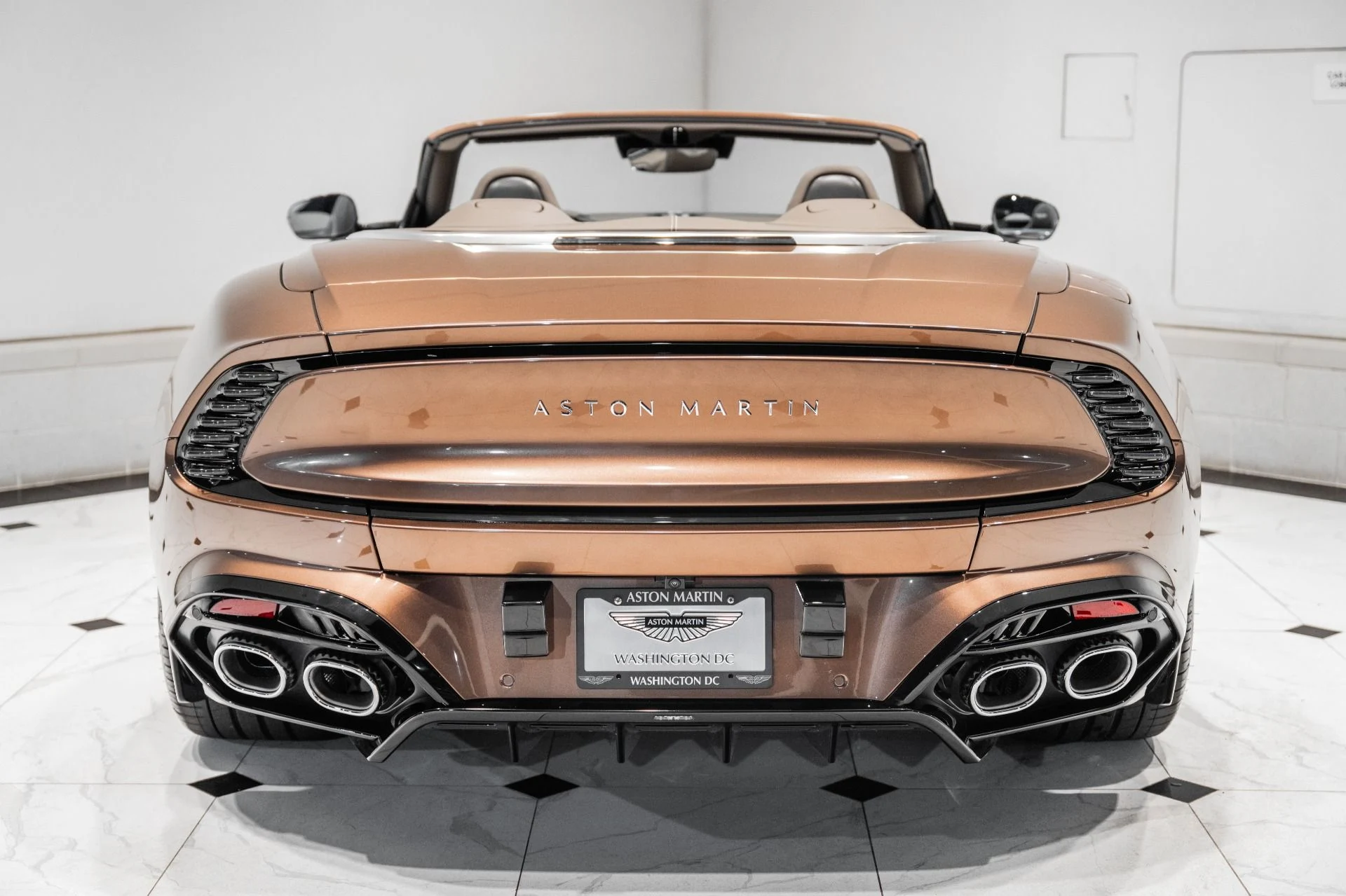 mph043_1278064630_New_2026_Aston_Martin_Vanquish_Volante_1783526001_41f48774b4
