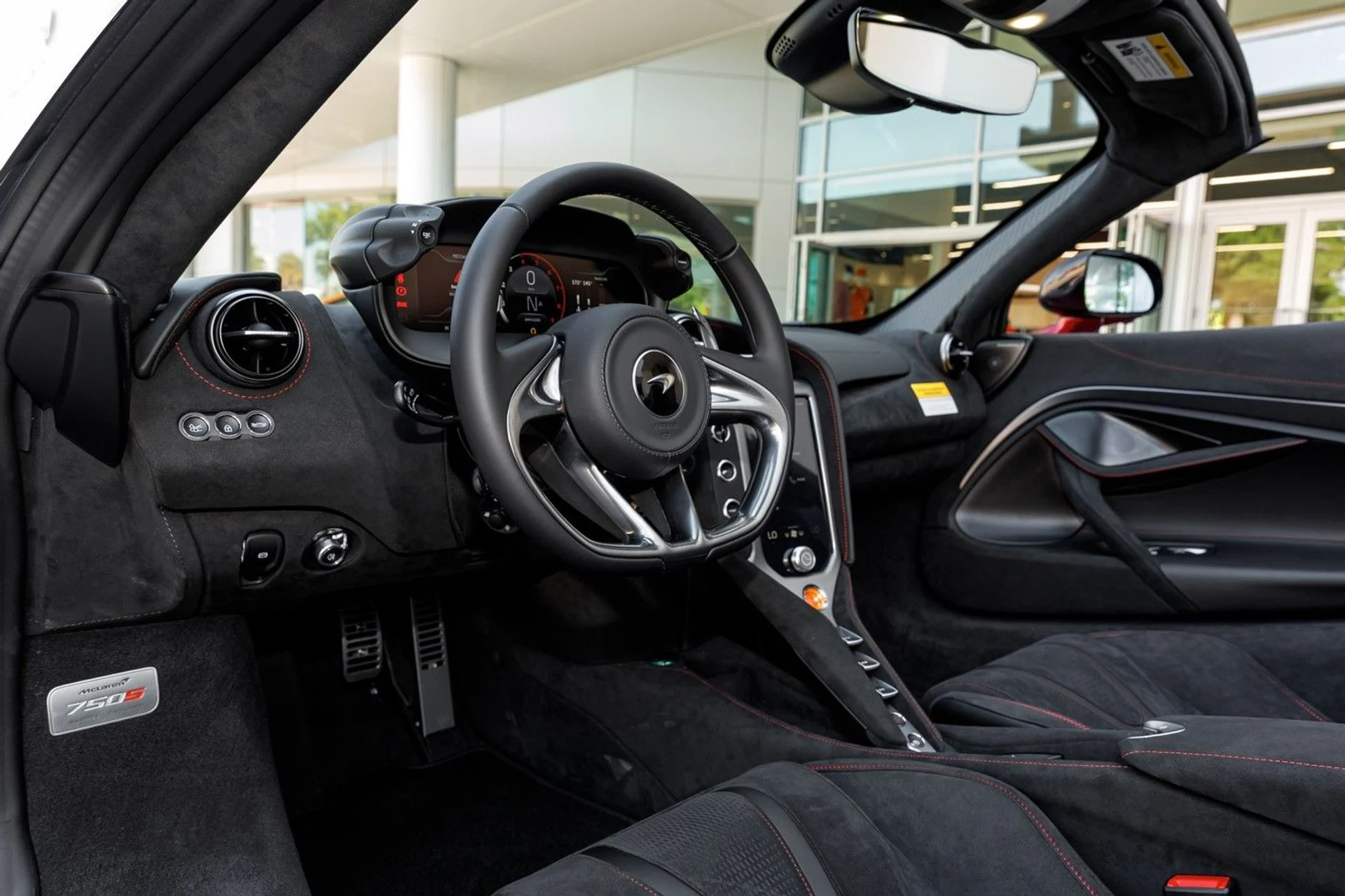 mph043_129132772_677_p62_l_6d879a3d0e