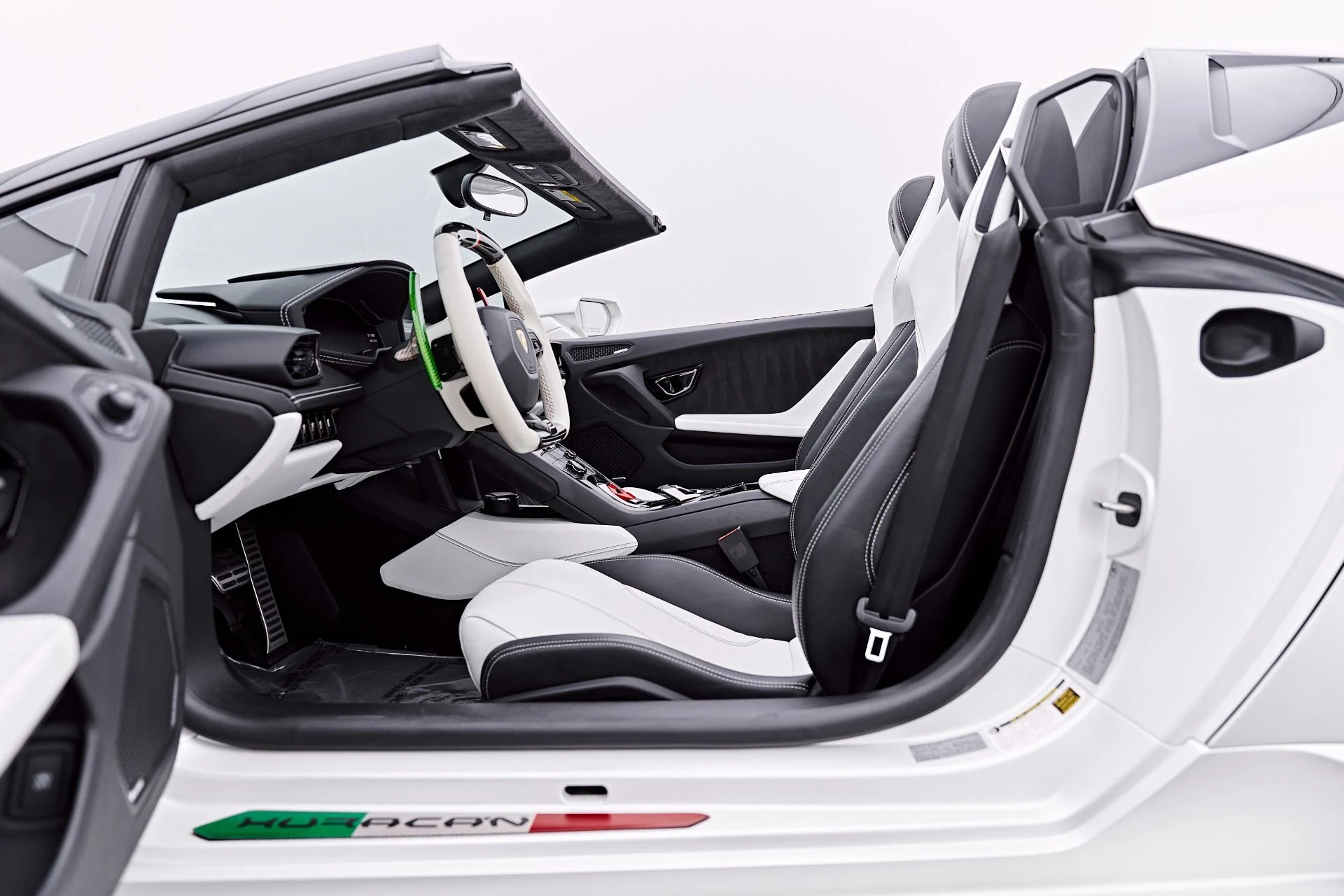 mph043_1292044330_Used_2017_Lamborghini_Huracan_1786741771_44578b868f