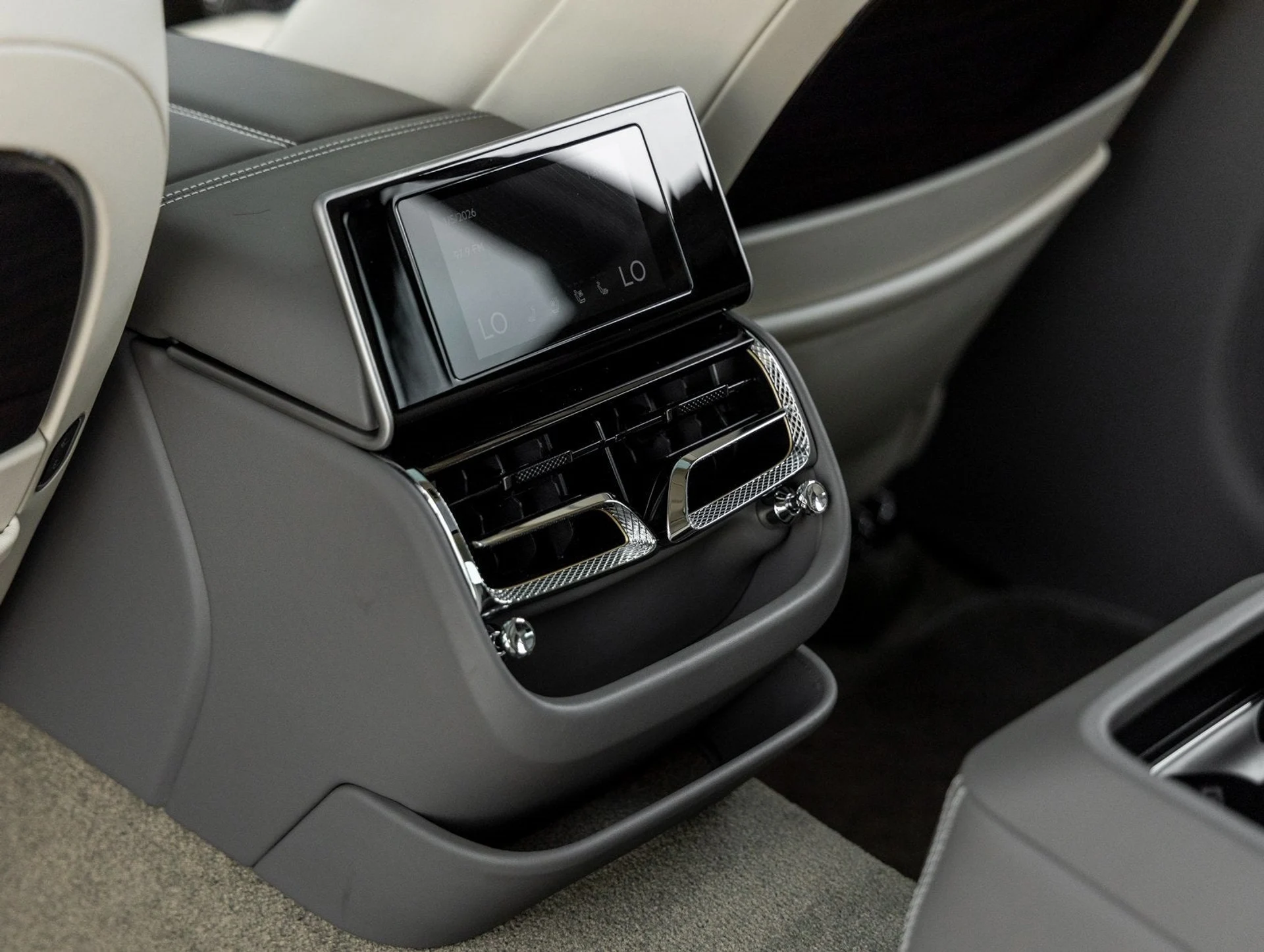 mph043_1297255916_44_2ea4106681