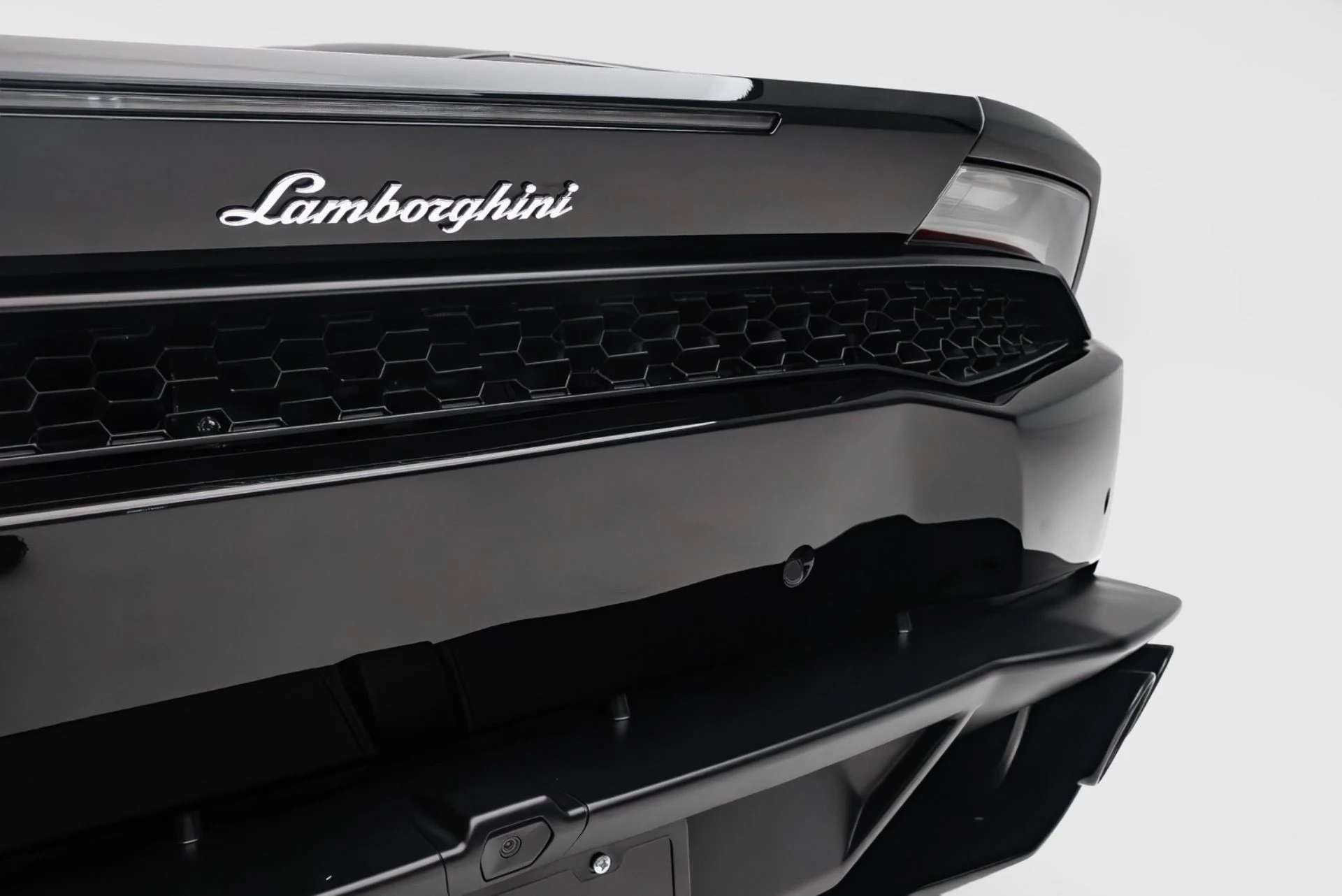 mph043_1300919837_Used_2016_Lamborghini_Huracan_LP_610_4_Spyder_1781713256_a04501c09b