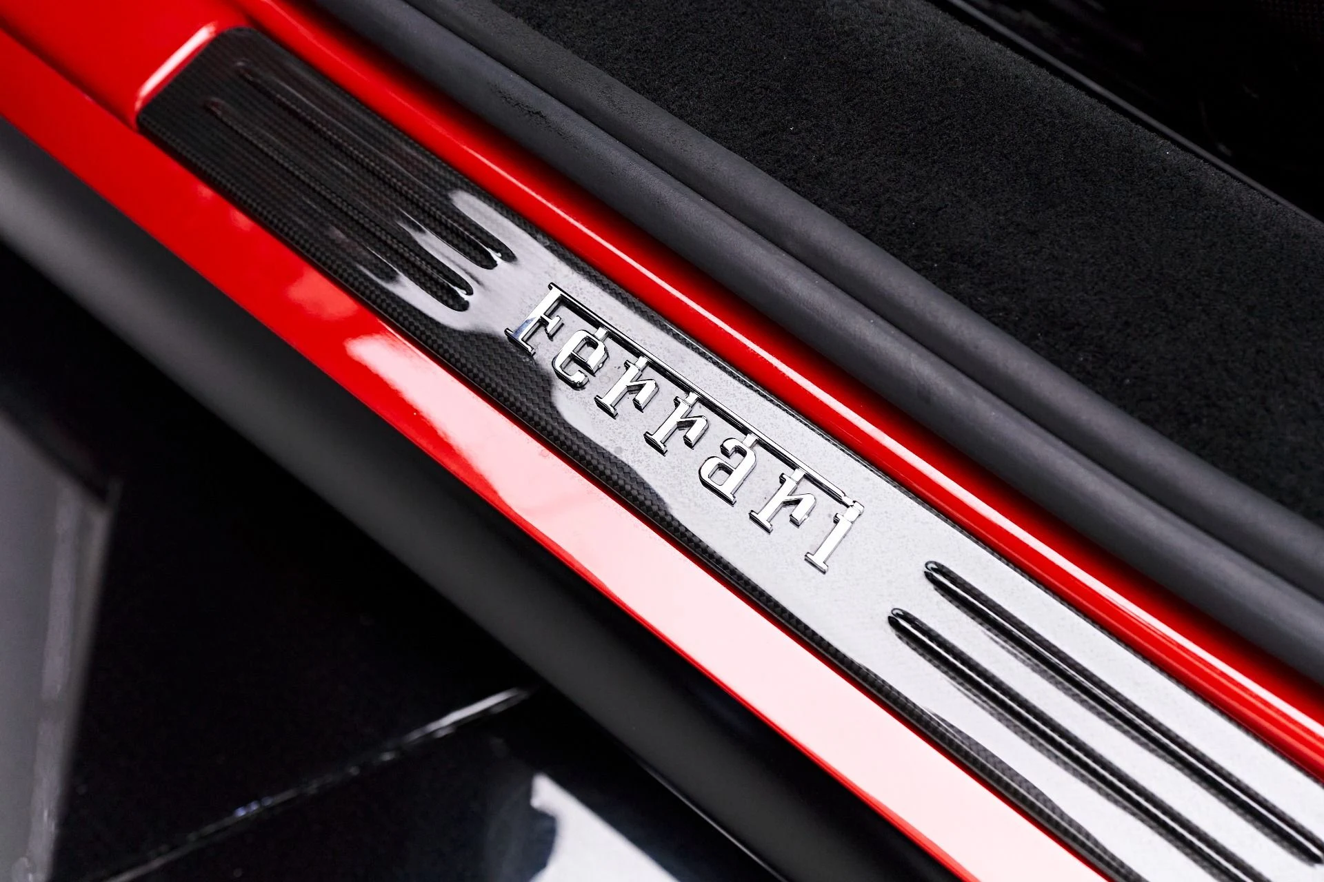 mph043_1319541434_Used_2021_Ferrari_SF_90_Stradale_Base_1690065586_48e328b04d