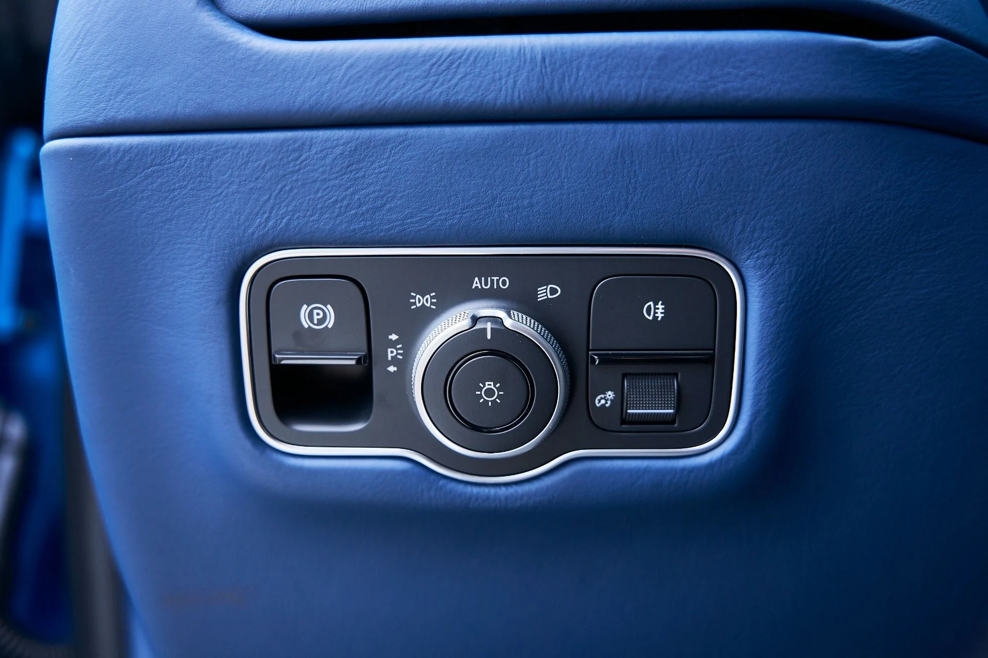 mph043_1319569843_Used_2024_Aston_Martin_DB_12_1772677971_266bb42792