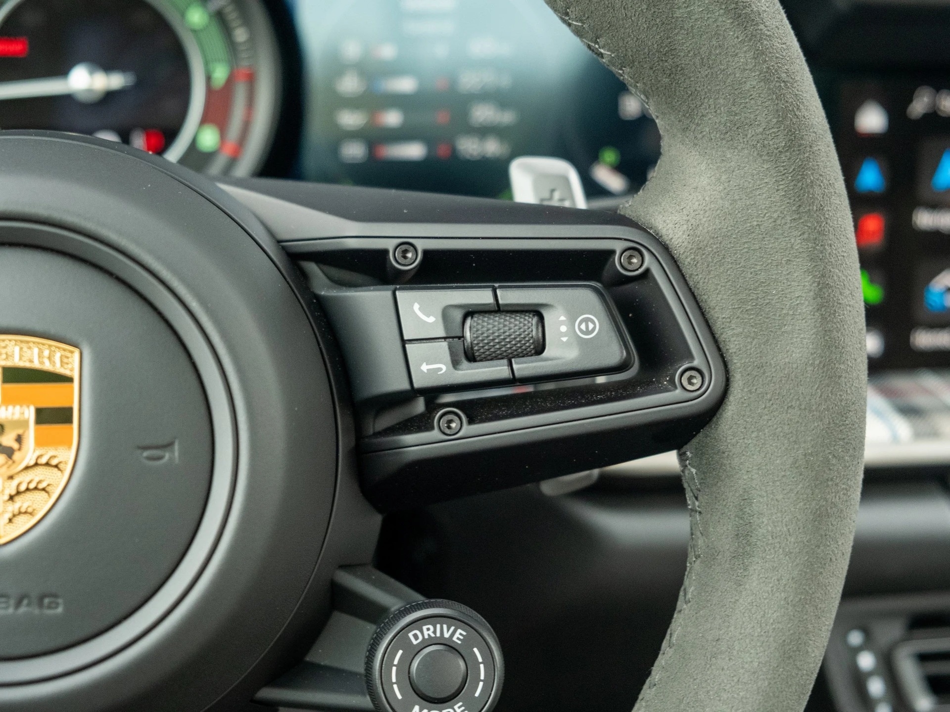 mph043_1320435822_44_f0f5bcb39f