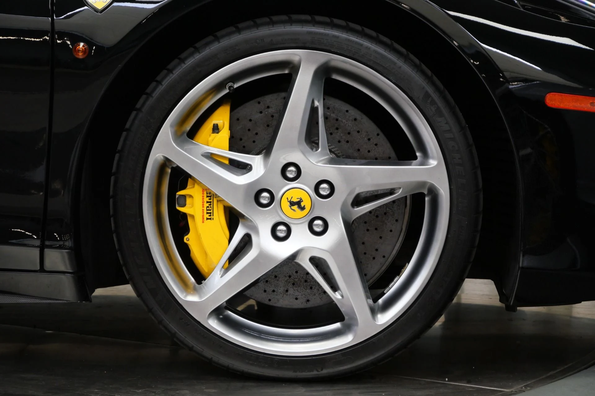 mph043_1326236976_Used_2013_Ferrari_458_Spider_1758308193_f6c5ee0e86