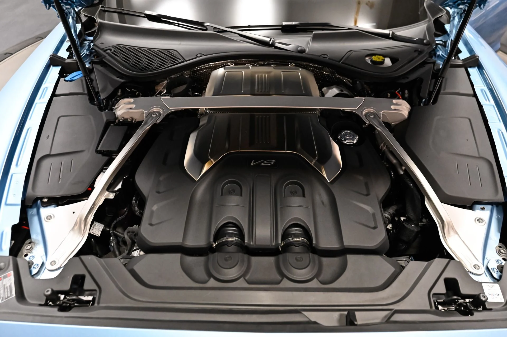 mph043_1333588874_Used_2022_Bentley_Flying_Spur_V8_1790876824_e43b493005