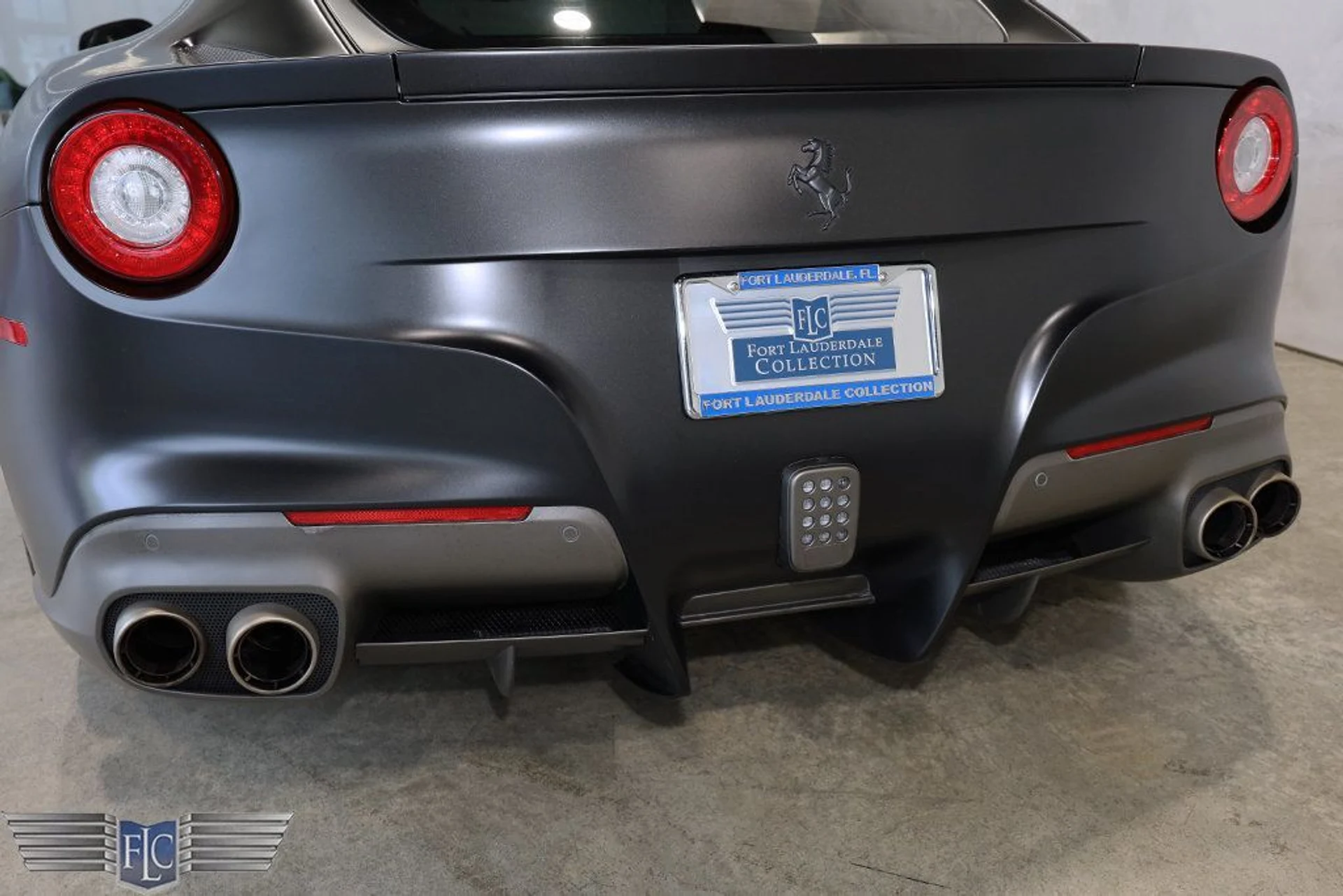 mph043_1340533095_used_2014_ferrari_f12berlinetta_2drcoupe_9689_22910558_44_1024_f47f8b6969