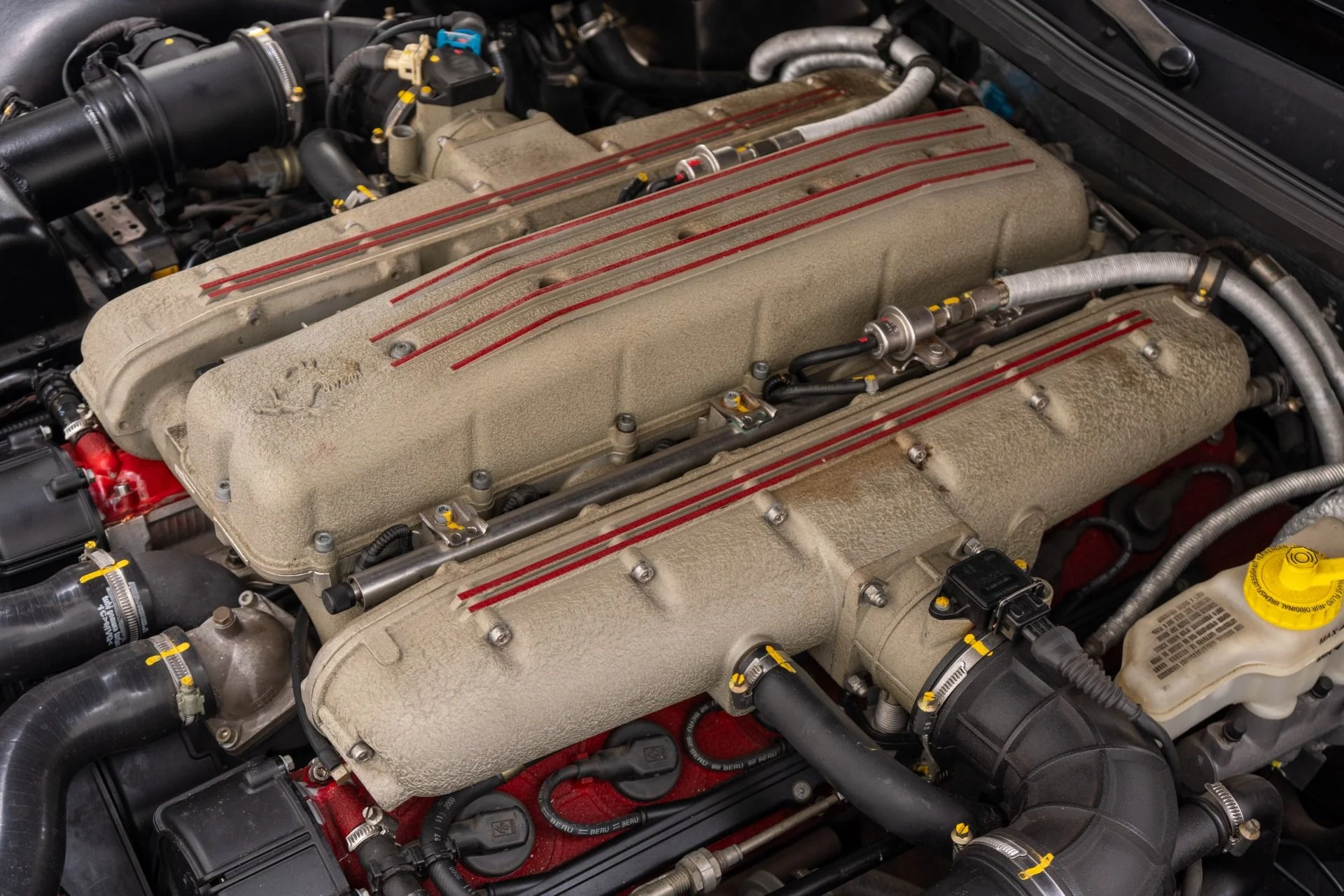 mph043_1342287516_Used_2001_Ferrari_550_Maranello_1777496716_201723c471