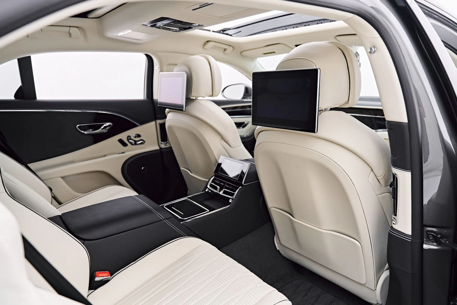 mph043_1353149845_Used_2022_Bentley_Flying_Spur_W12_1786226215_b9c1e337aa