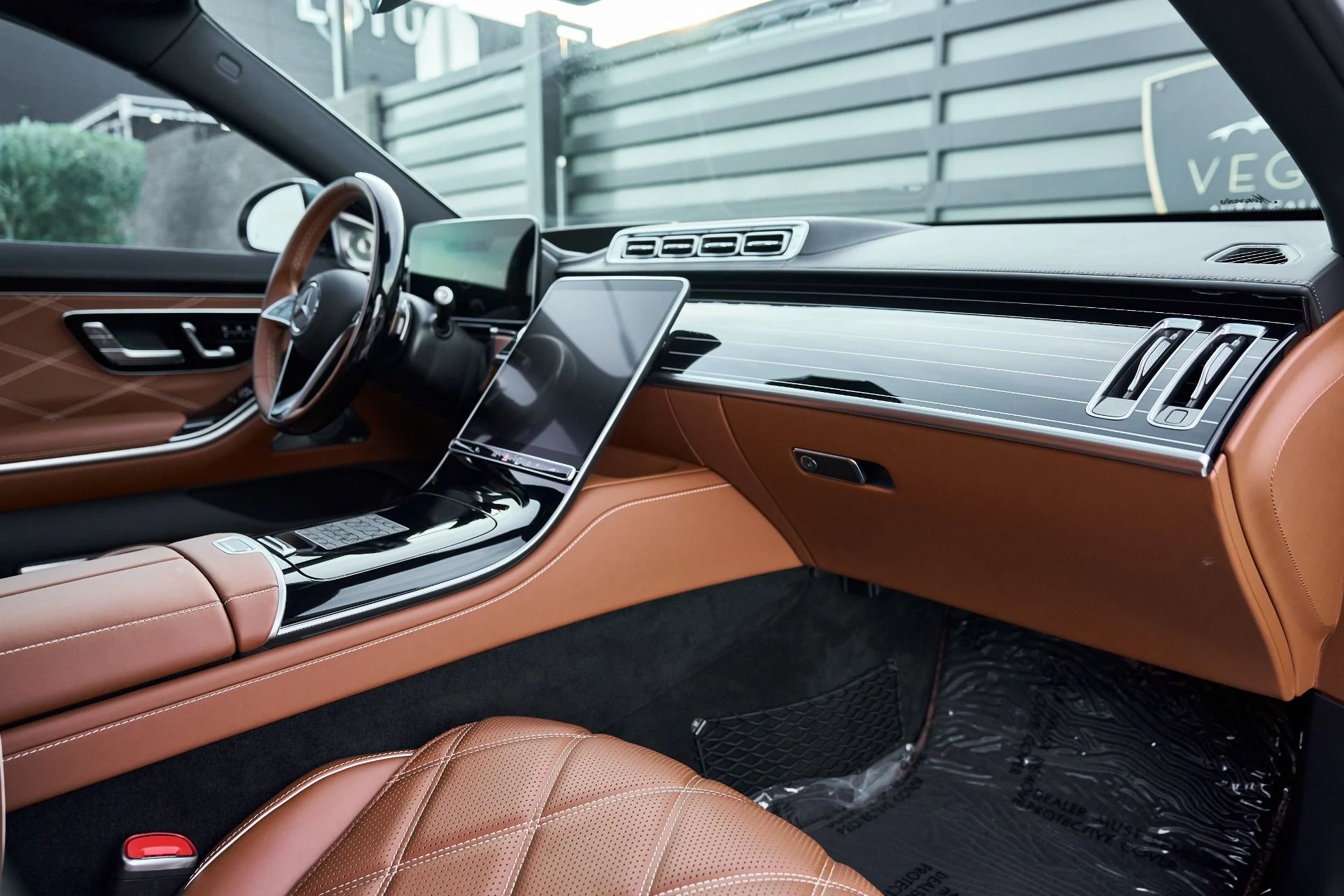 mph043_1354038050_Used_2026_Mercedes_Benz_S_Class_Maybach_S_680_1769716699_c1a1995ebc